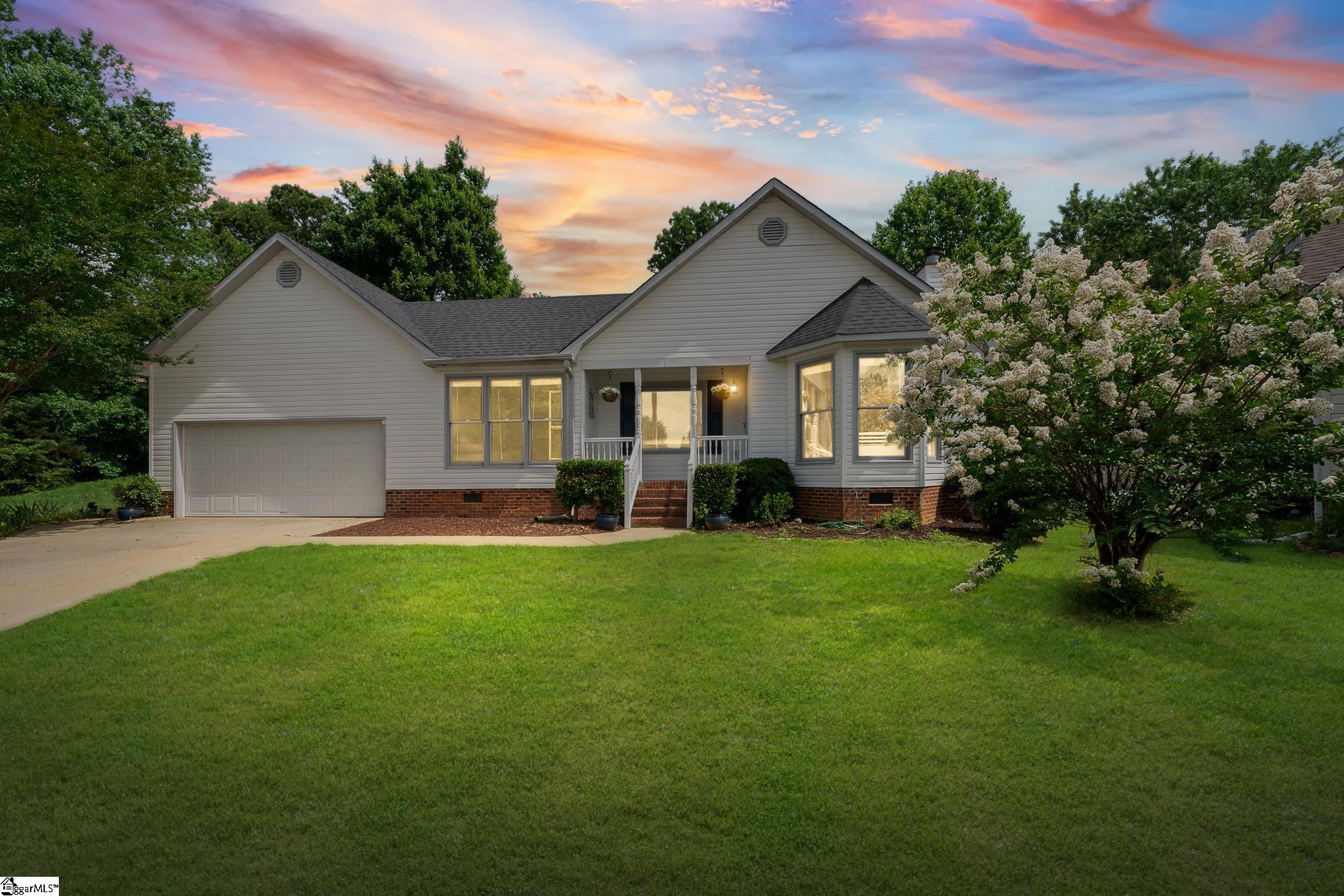 11 Heathfield Court Simpsonville, SC 29681