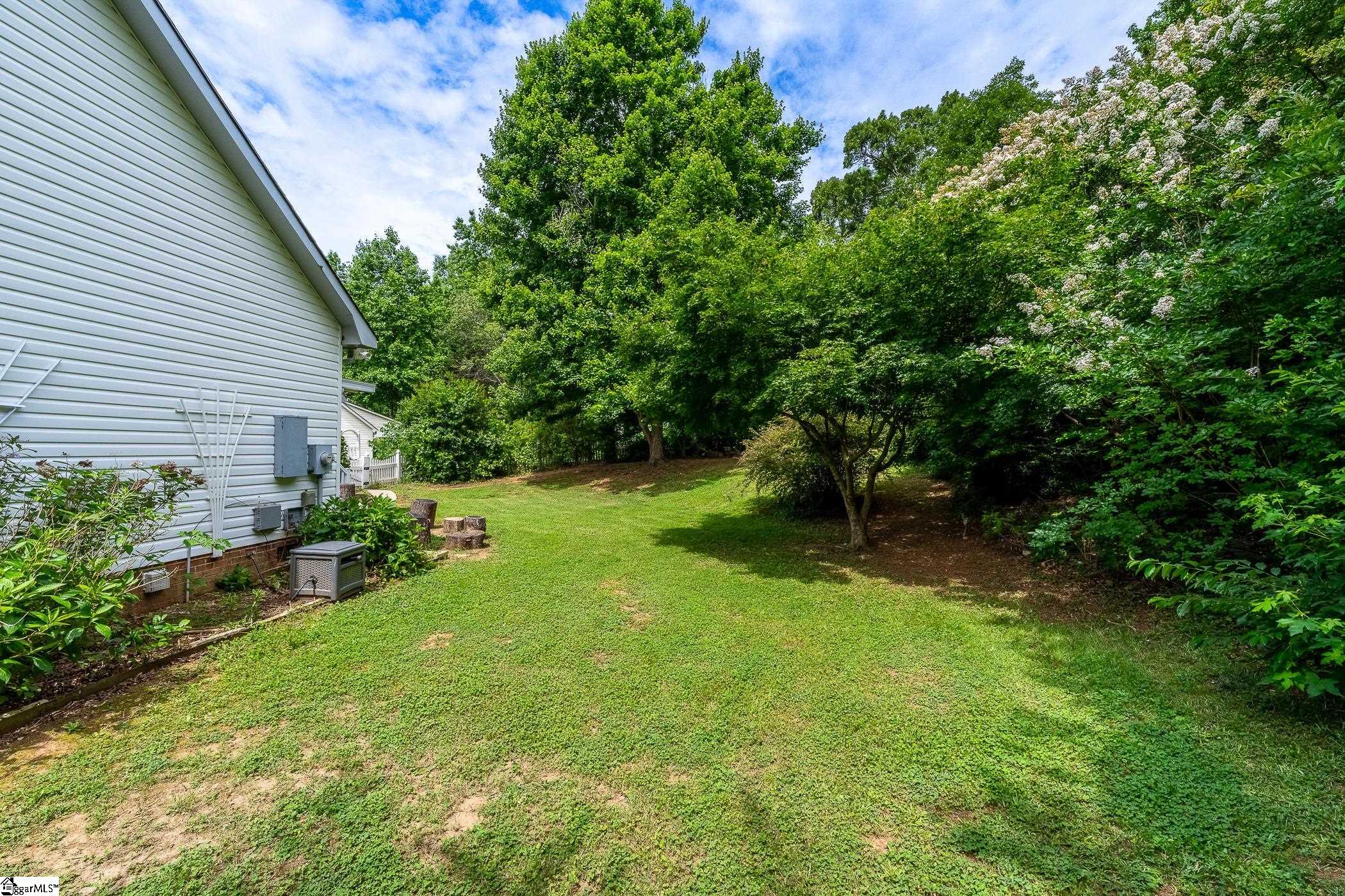 11 Heathfield Court Simpsonville, SC 29681