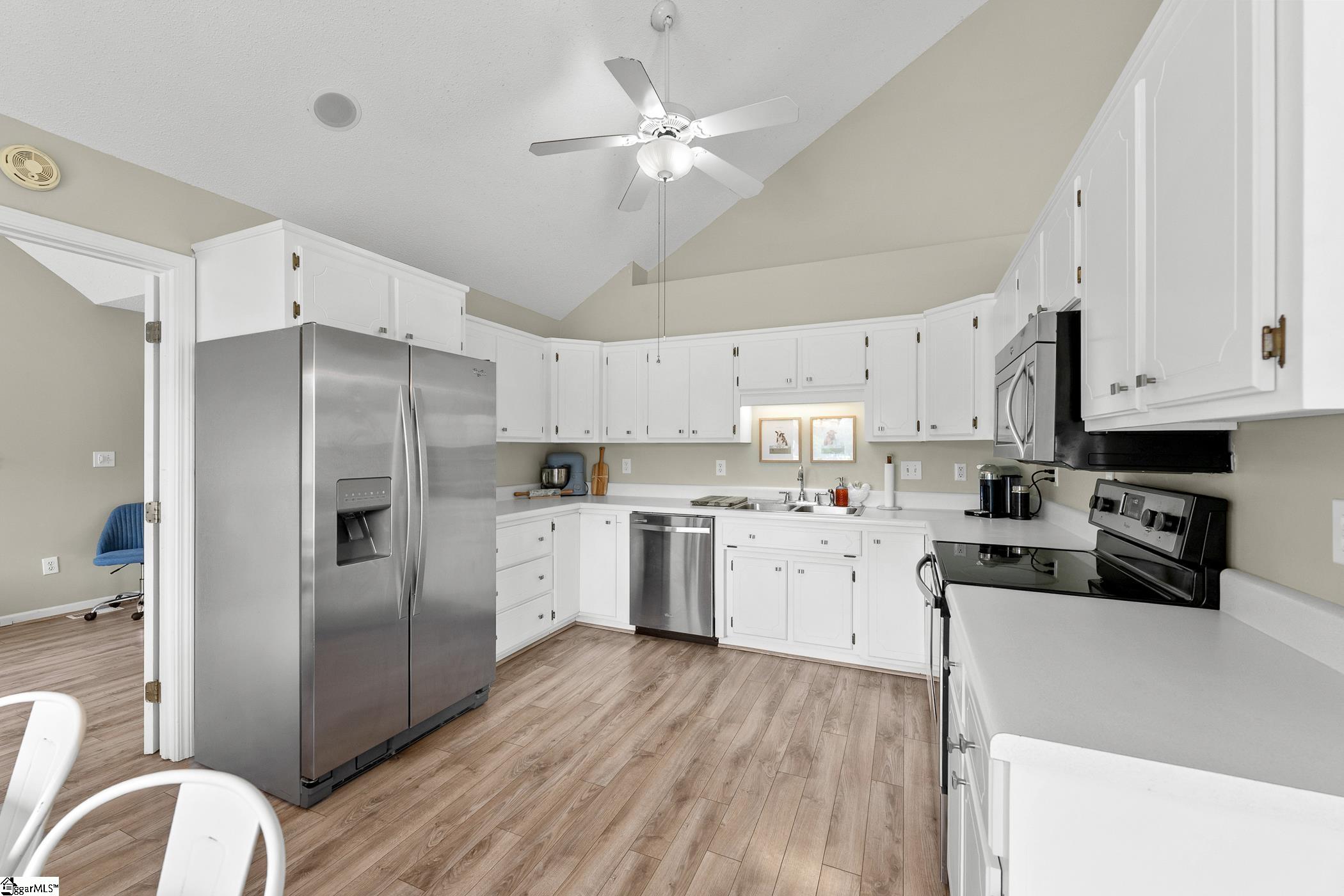 11 Heathfield Court Simpsonville, SC 29681