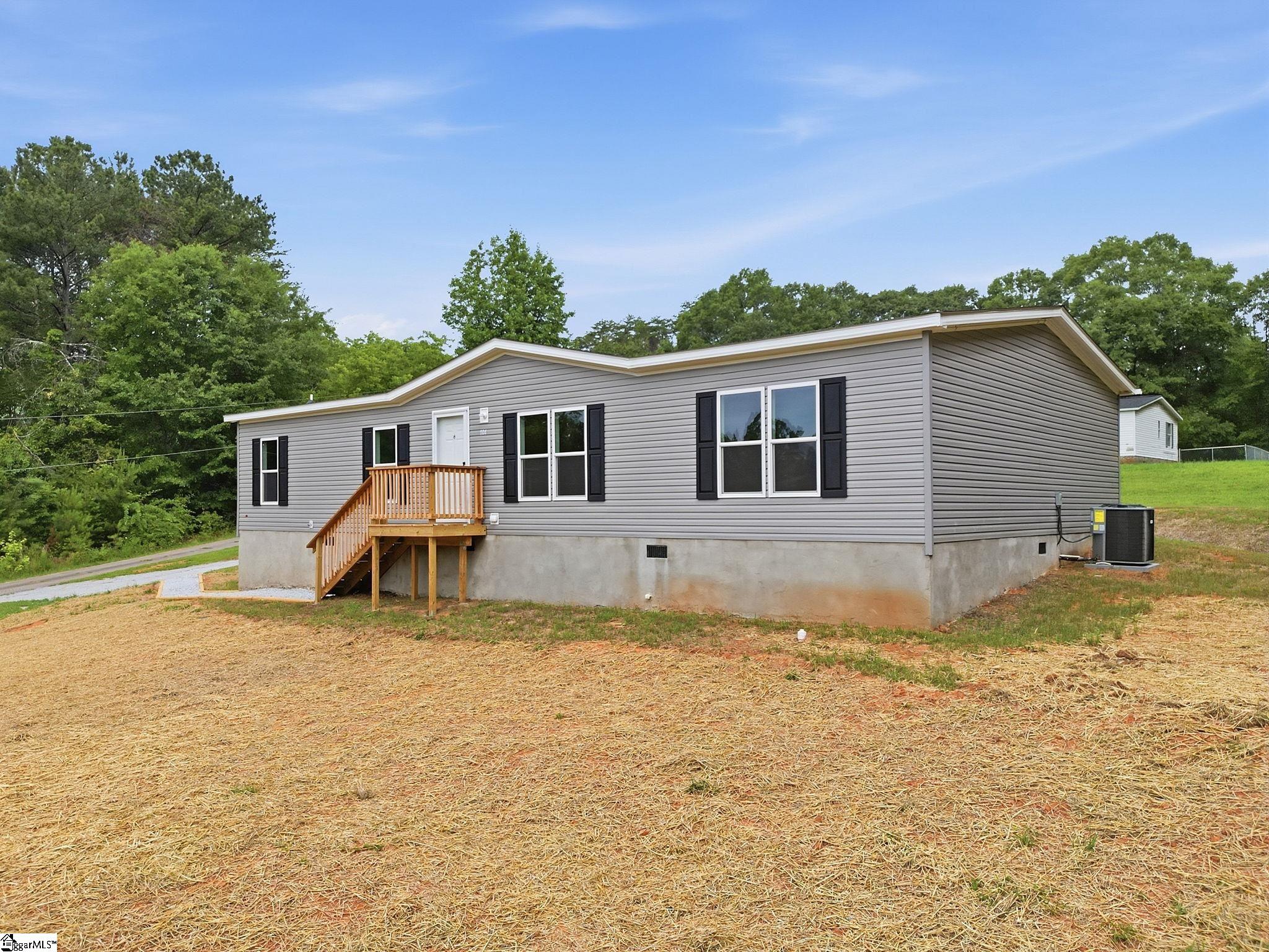 104 Tomahawk Drive Easley, SC 29640