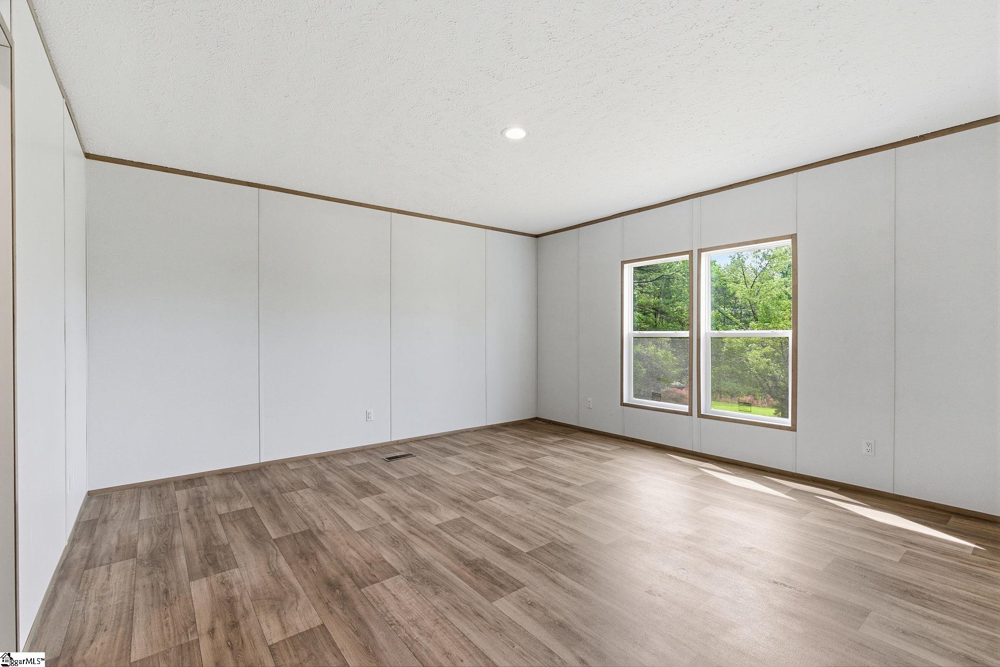 104 Tomahawk Drive Easley, SC 29640