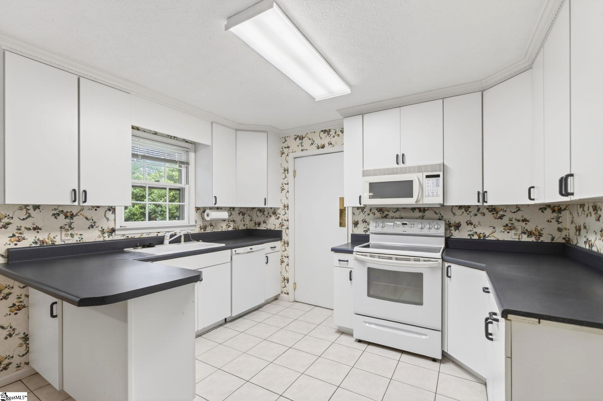703 E Silverleaf Street Greer, SC 29650