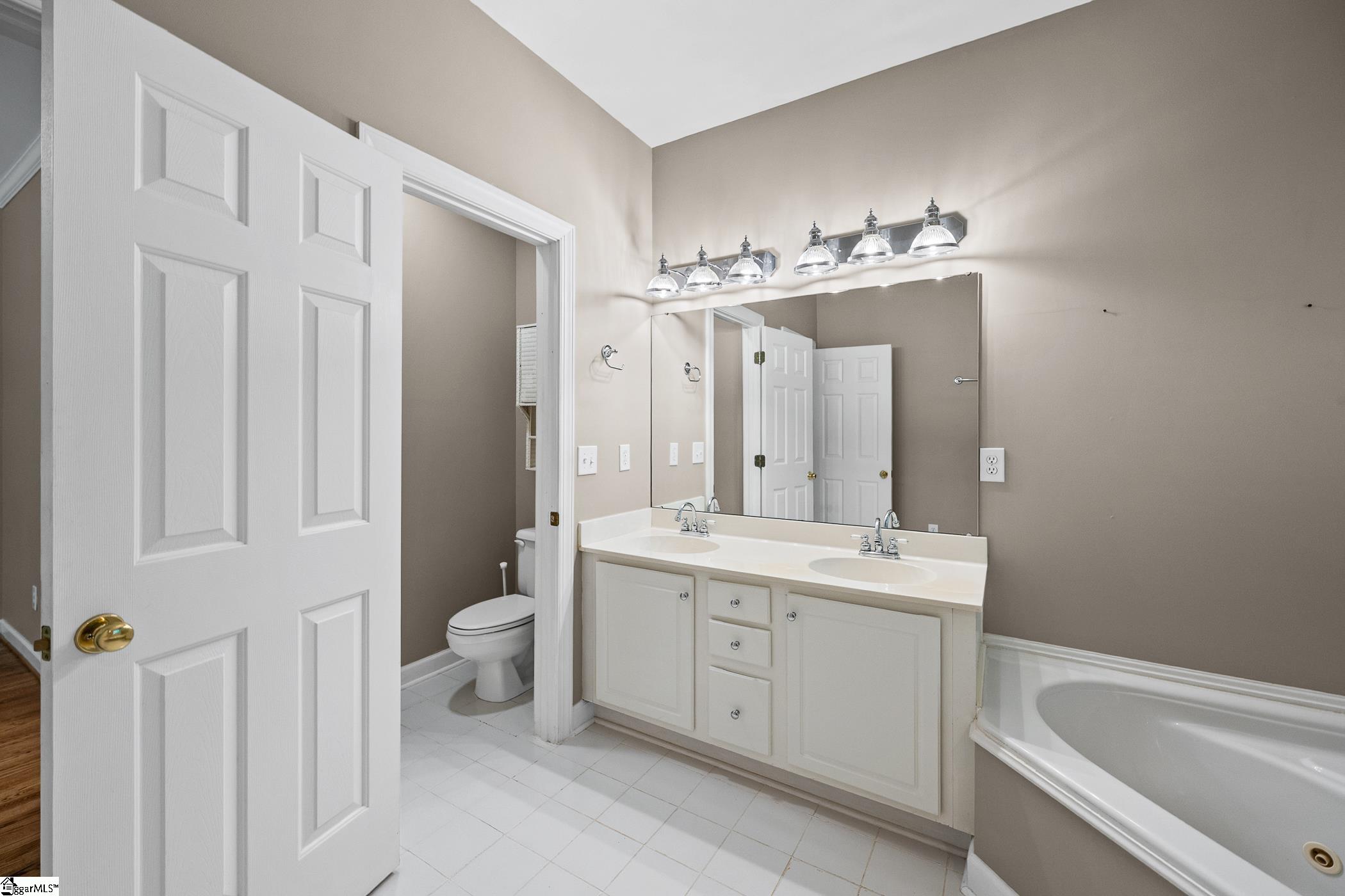 107 Groveton Court Simpsonville, SC 29681
