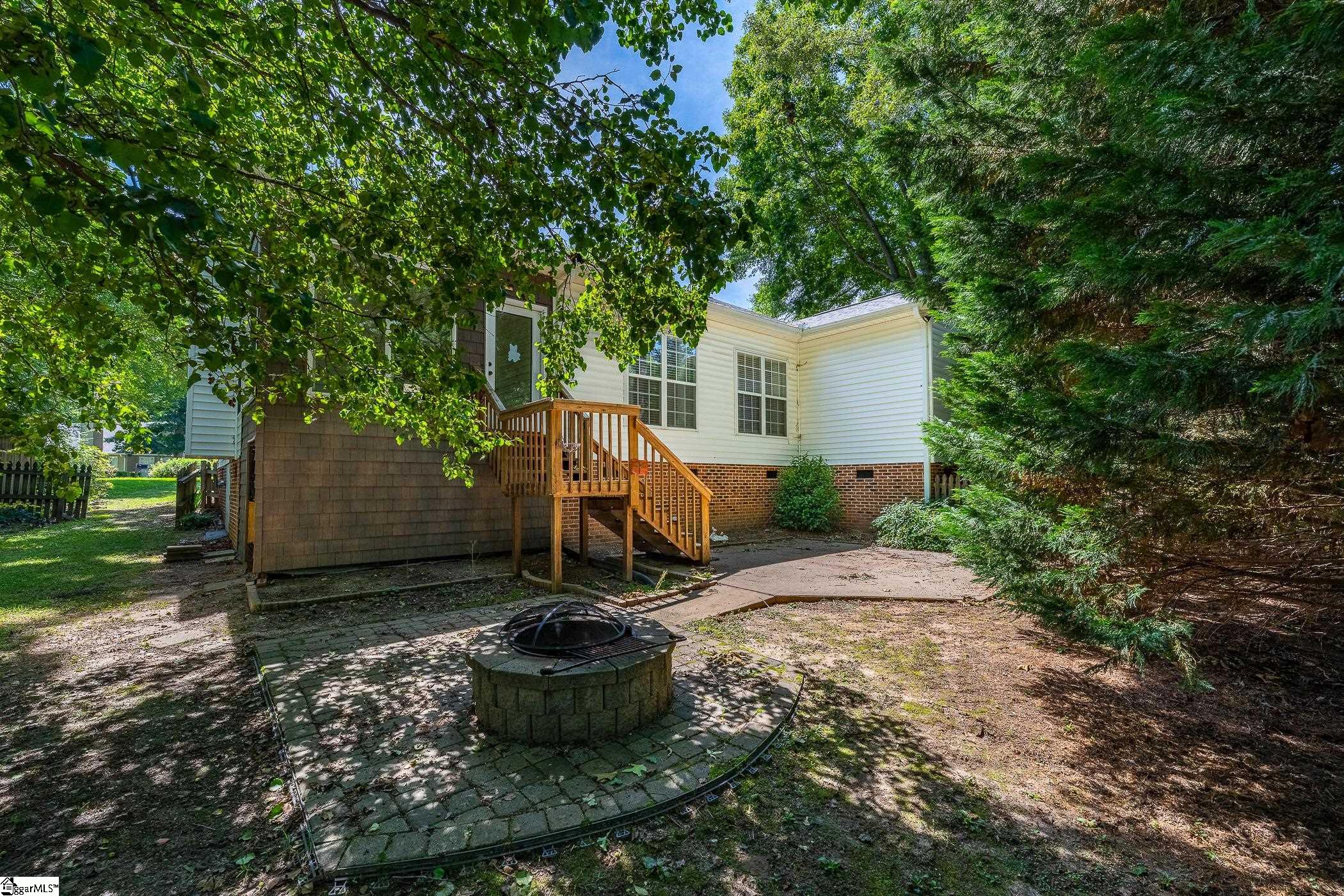 107 Groveton Court Simpsonville, SC 29681