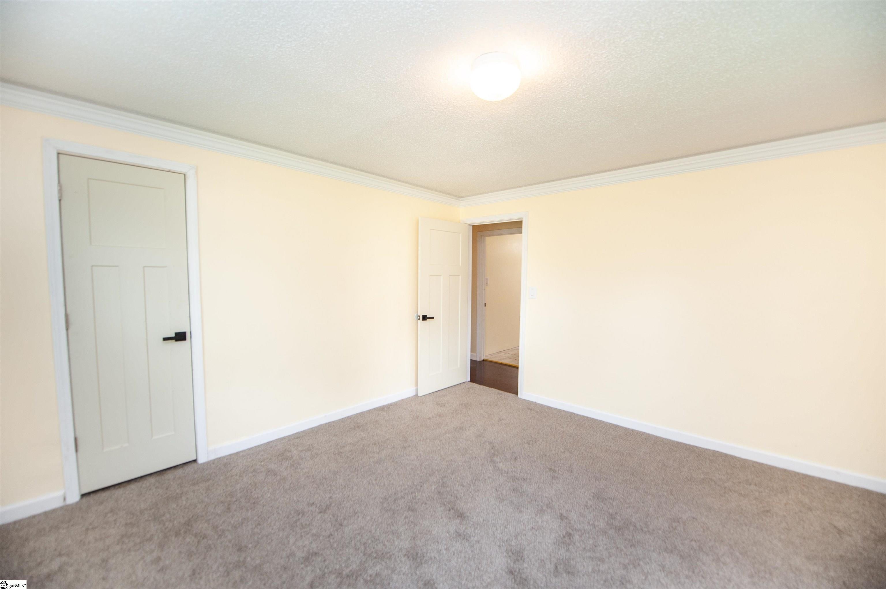 548 Honeysuckle Road Spartanburg, SC 29303