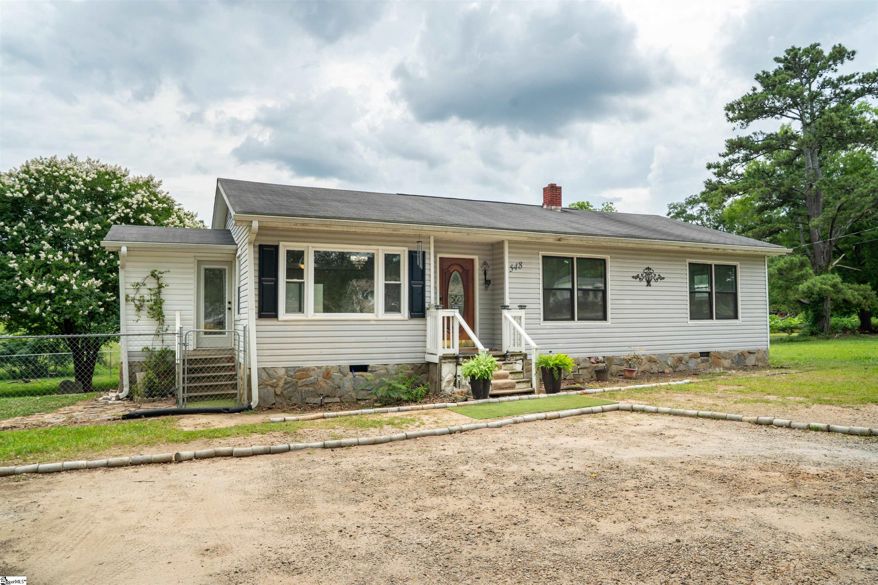 548 Honeysuckle Road Spartanburg, SC 29303