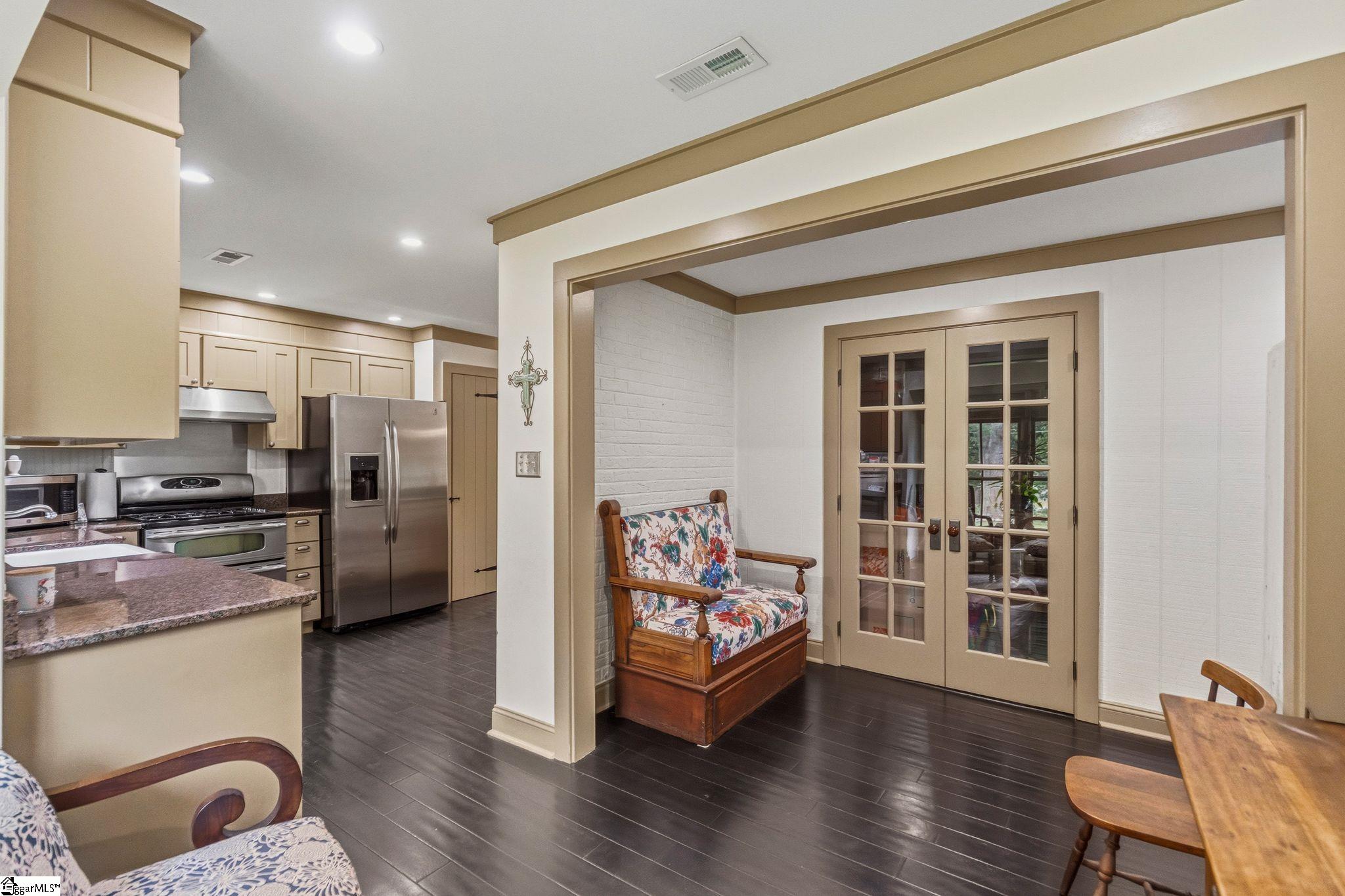 122 Mabry Road Spartanburg, SC 29307