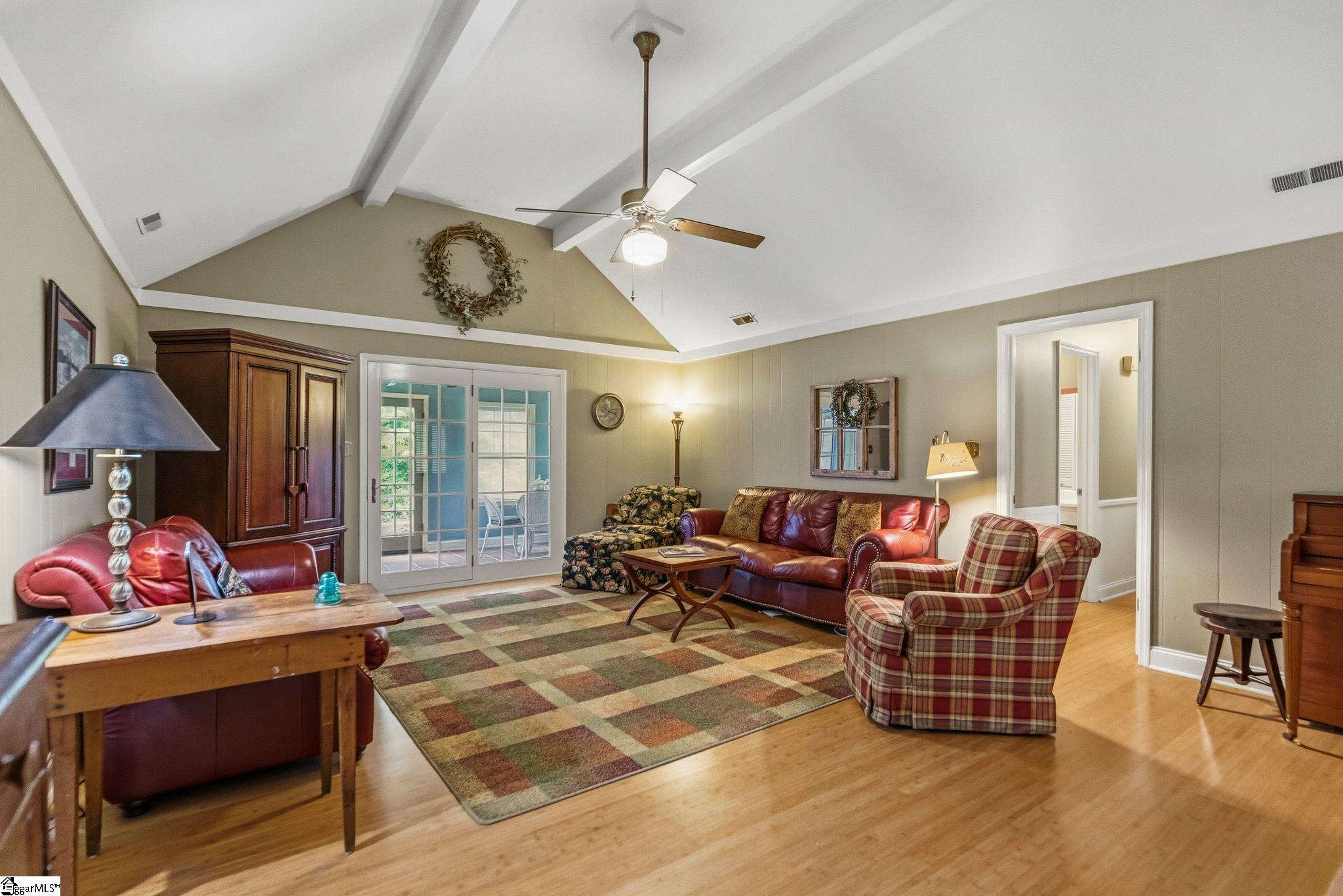 122 Mabry Road Spartanburg, SC 29307