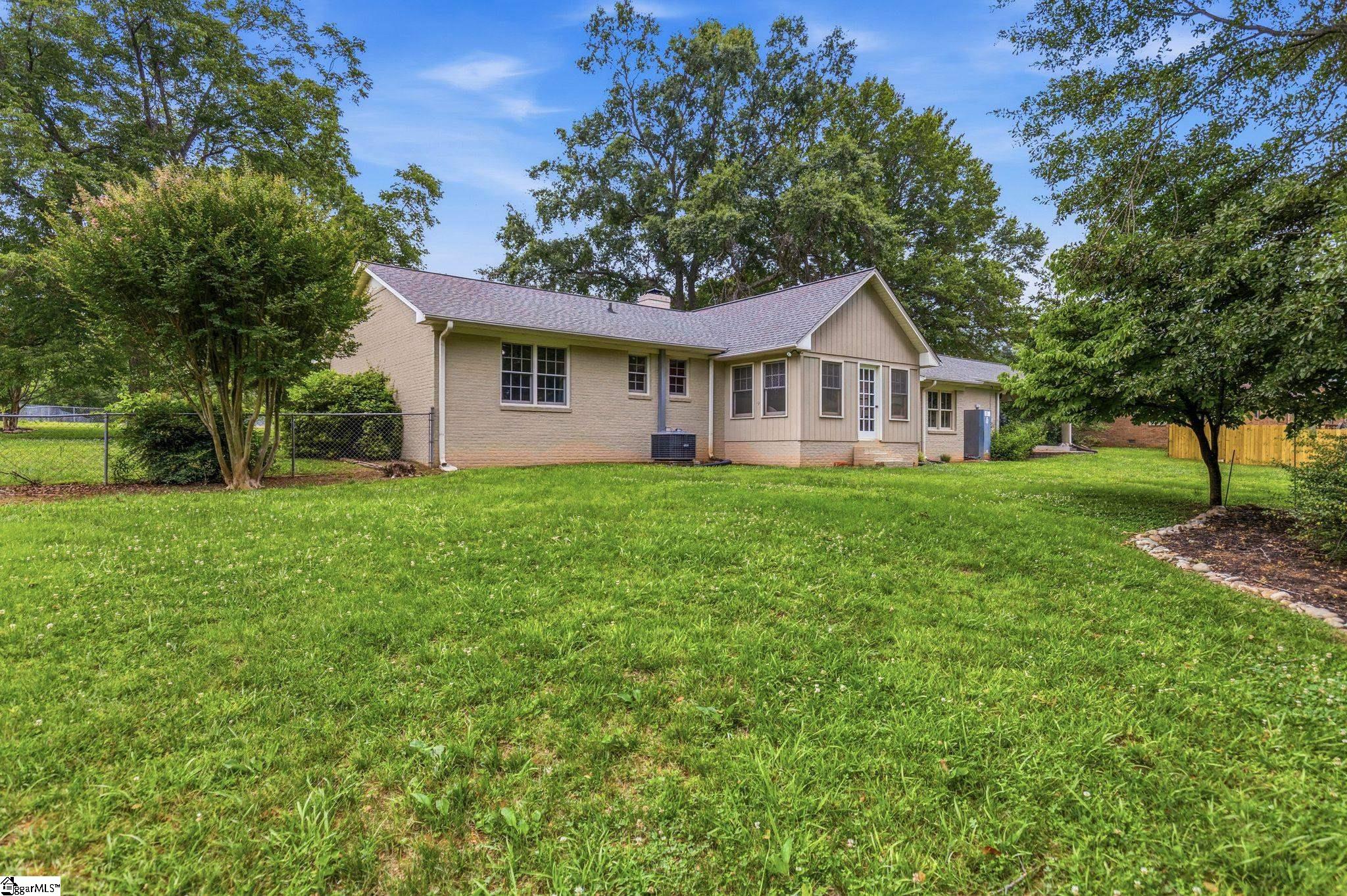 122 Mabry Road Spartanburg, SC 29307