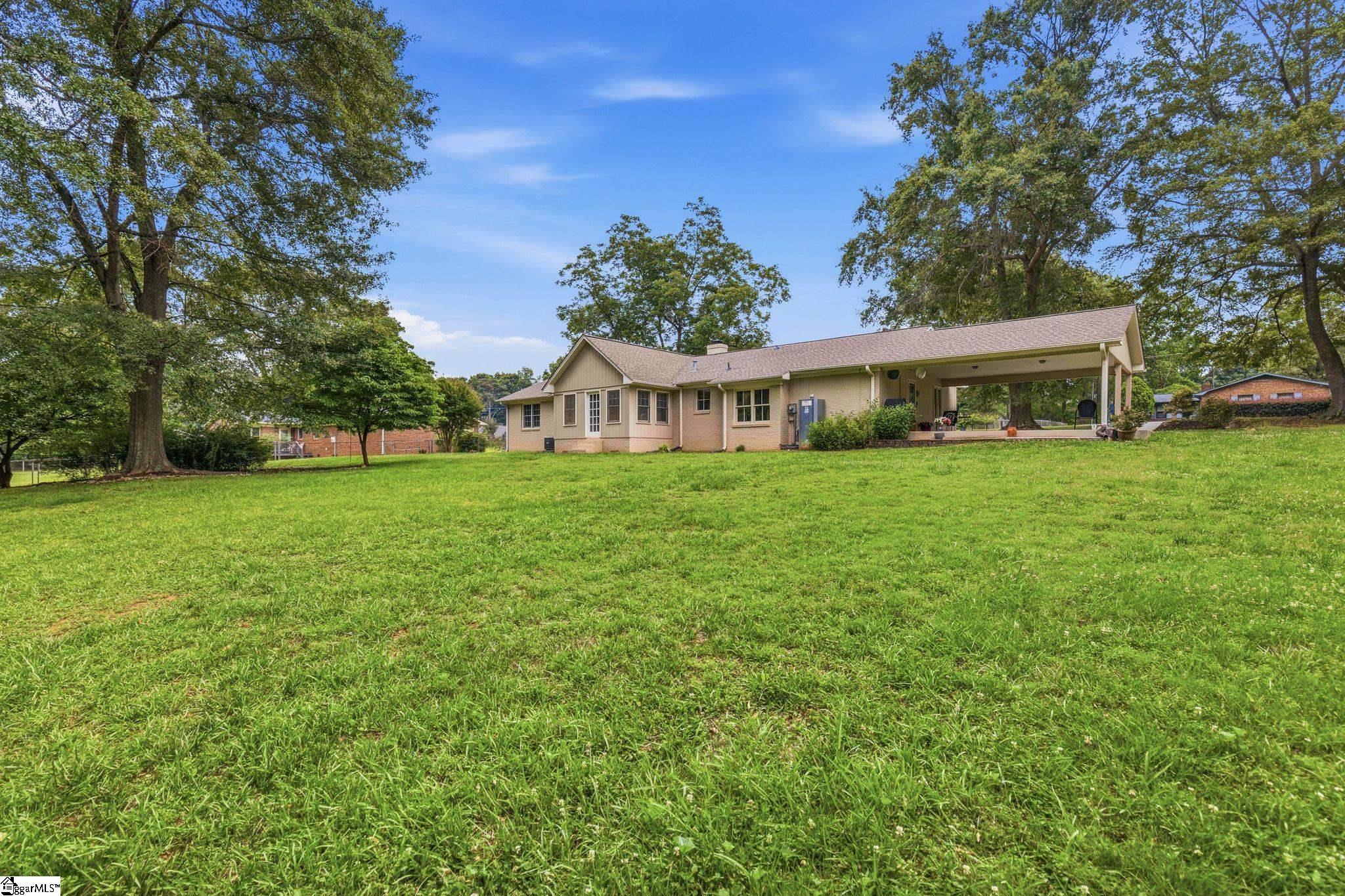 122 Mabry Road Spartanburg, SC 29307