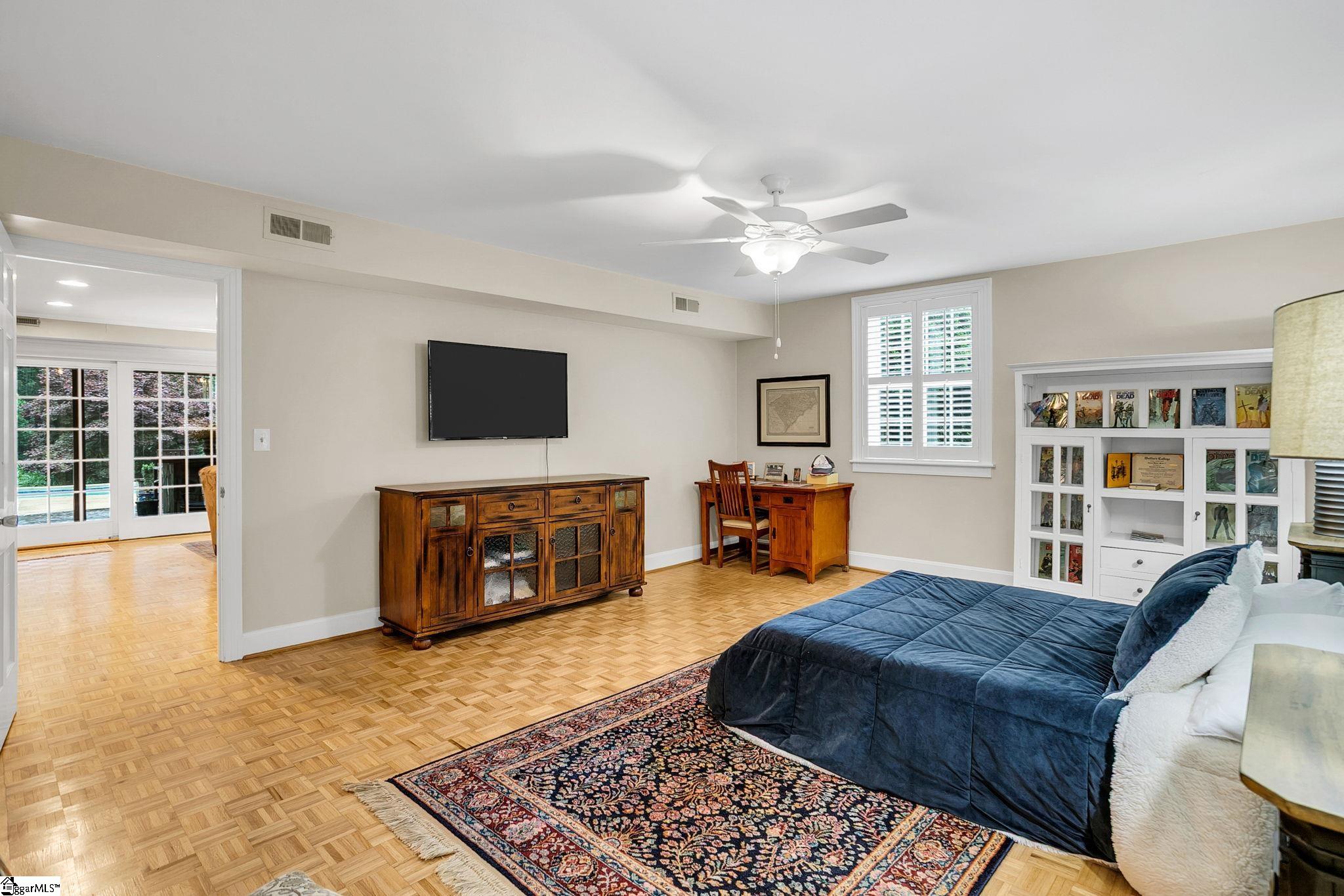 9 Barksdale Road Greenville, SC 29607
