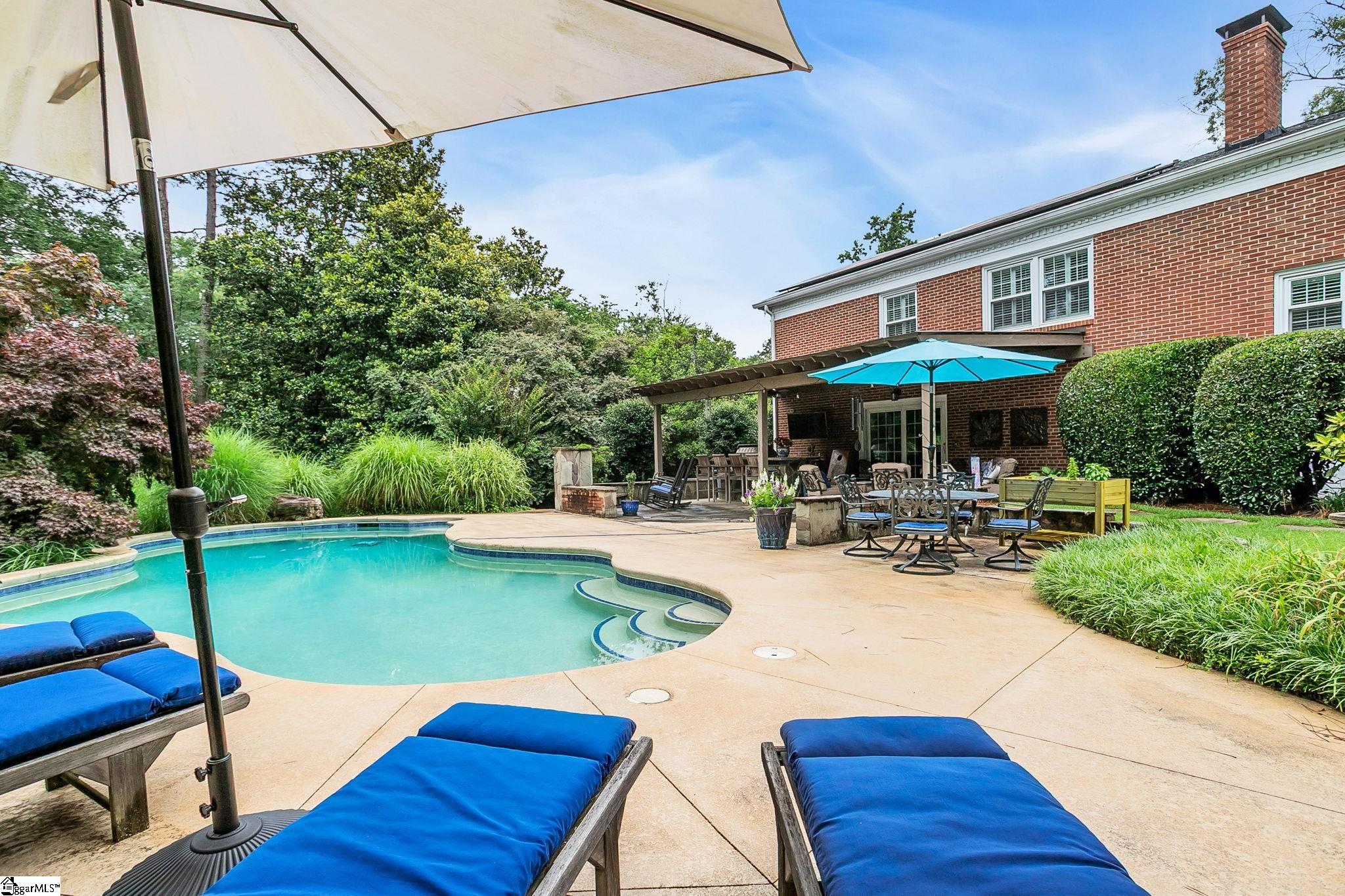 9 Barksdale Road Greenville, SC 29607