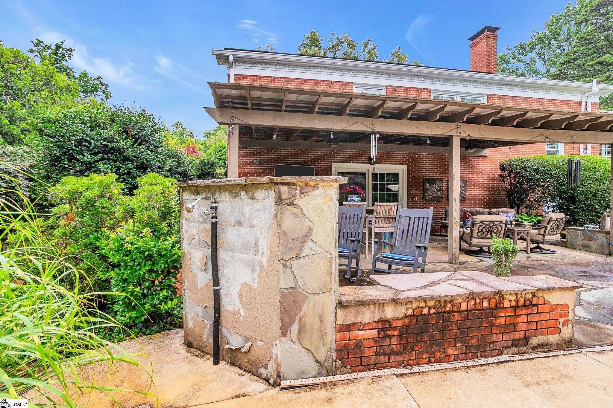 9 Barksdale Road Greenville, SC 29607