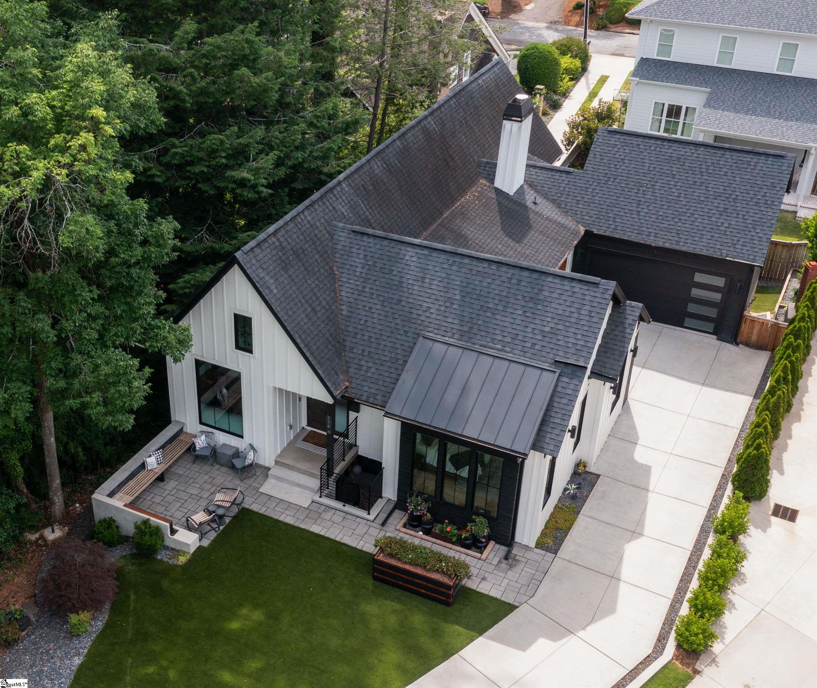 116 W Augusta Place Greenville, SC 29605