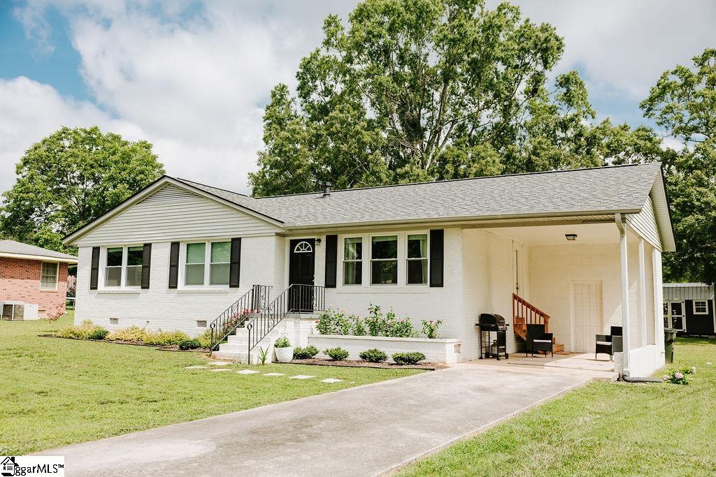 2 Polly Street Honea Path, SC 29654
