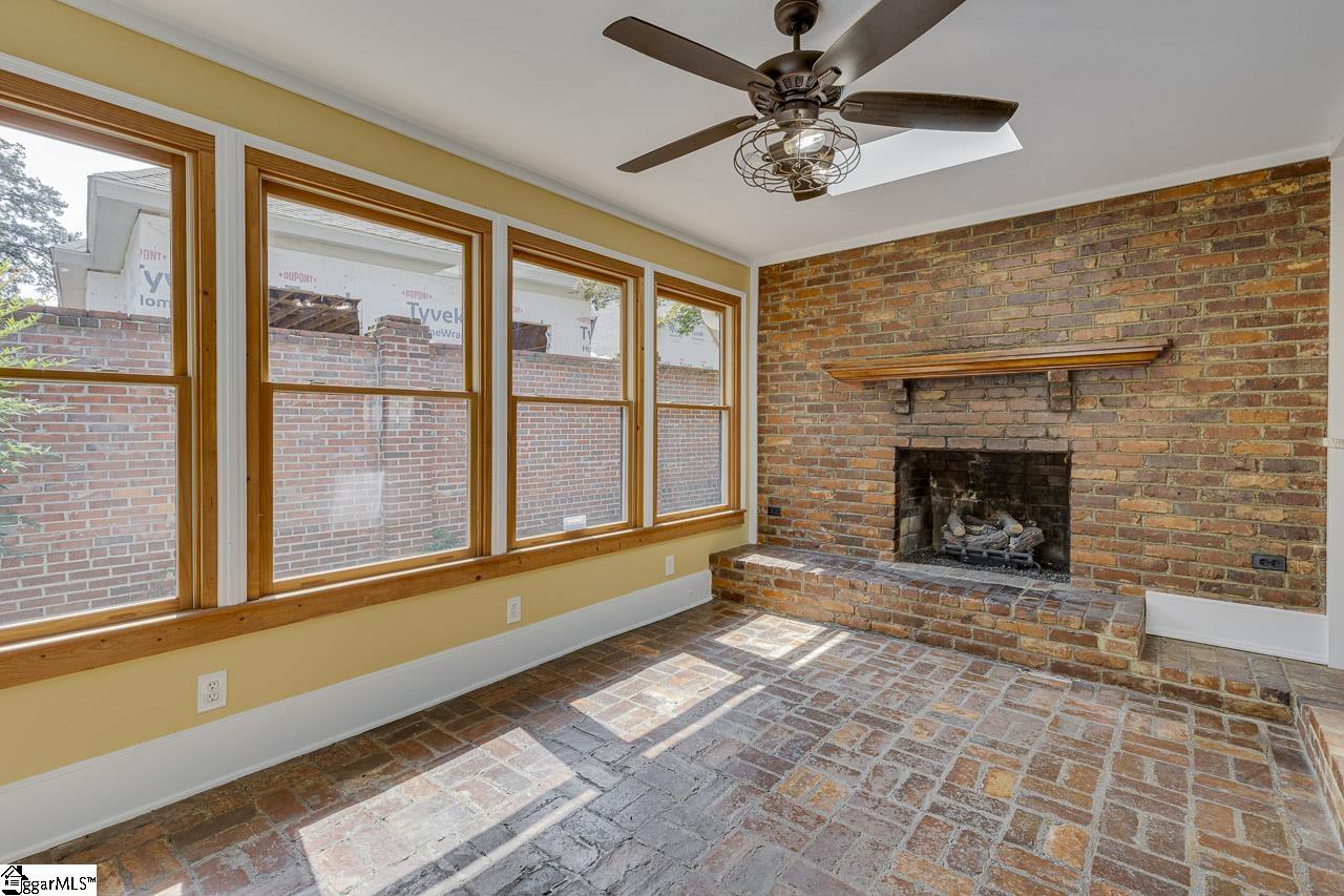 522 Cleveland Street Greenville, SC 29601