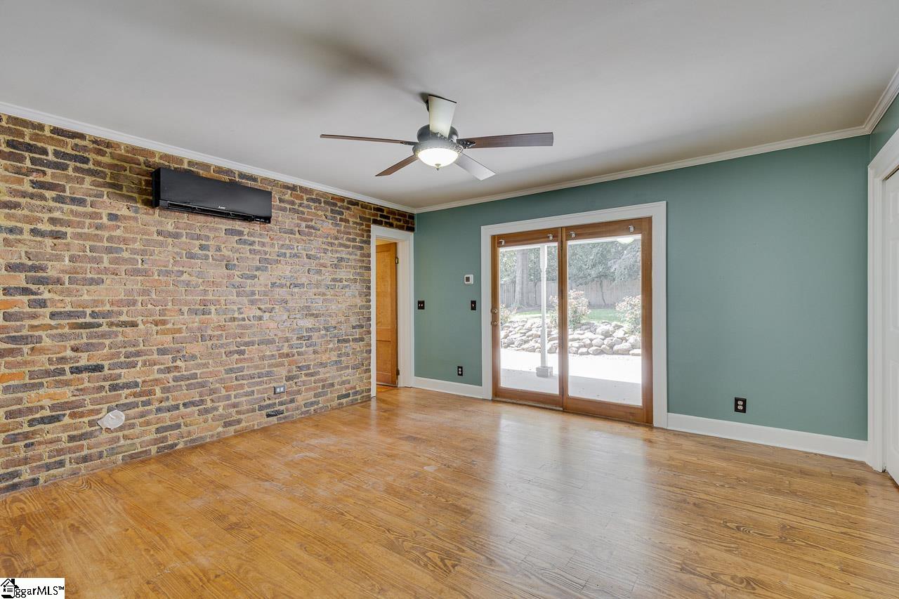 522 Cleveland Street Greenville, SC 29601