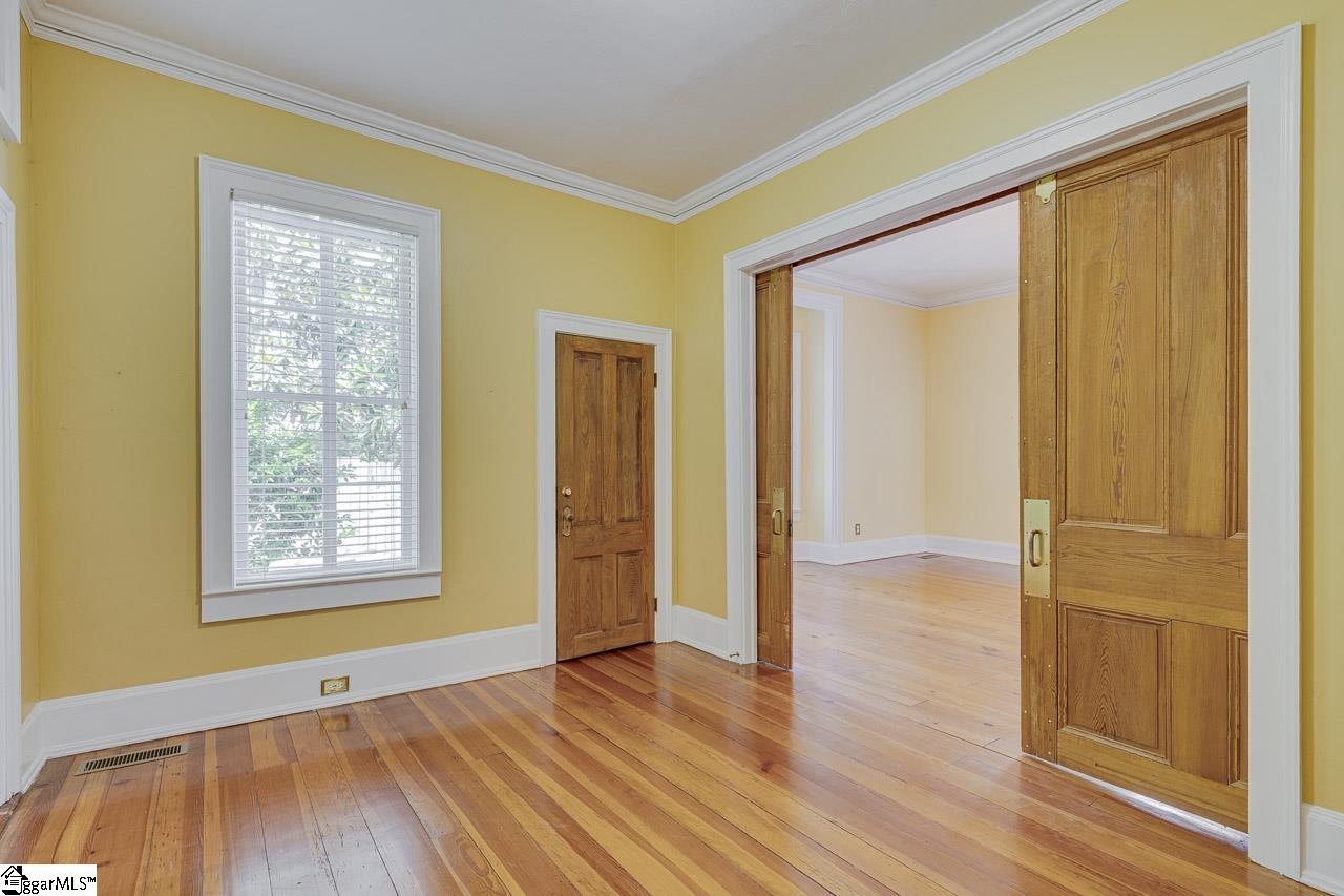 522 Cleveland Street Greenville, SC 29601