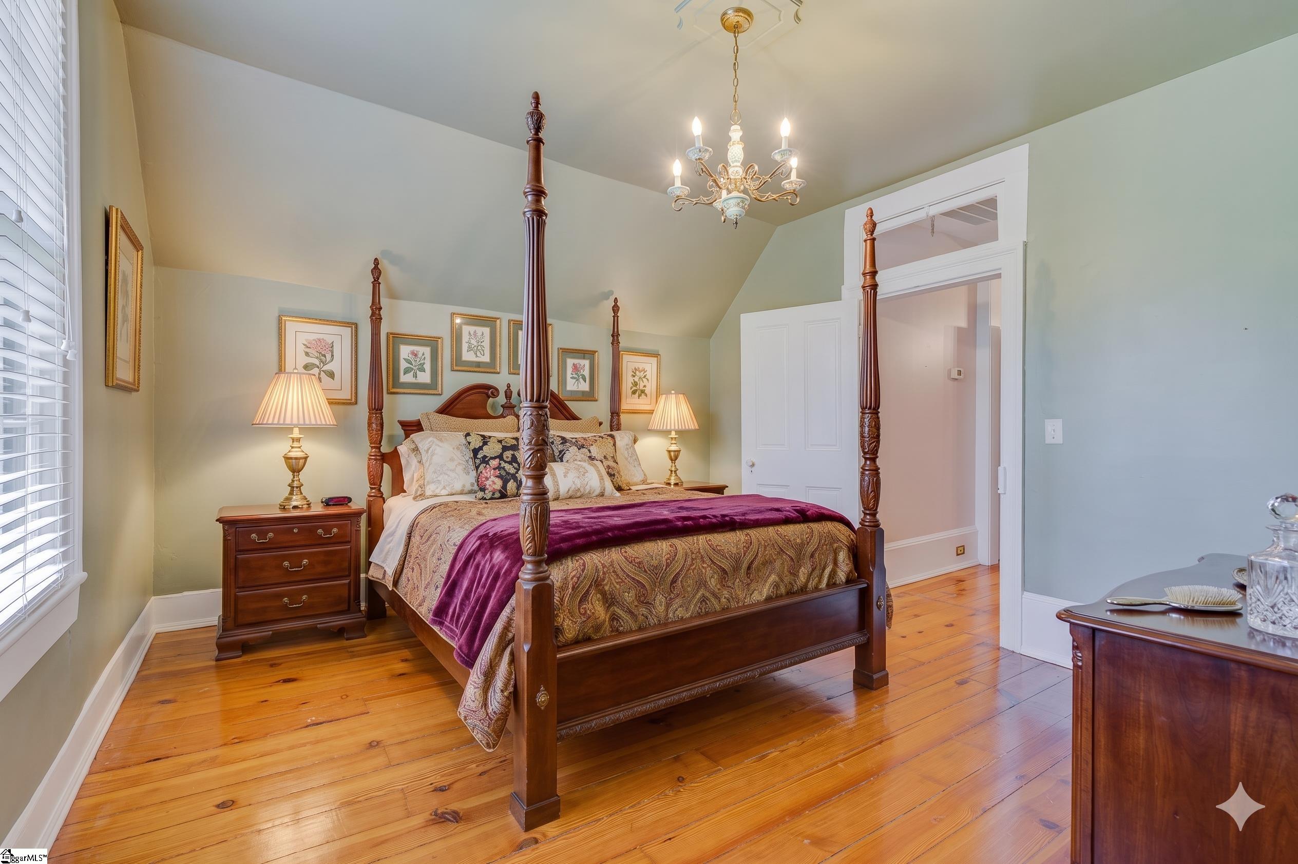522 Cleveland Street Greenville, SC 29601