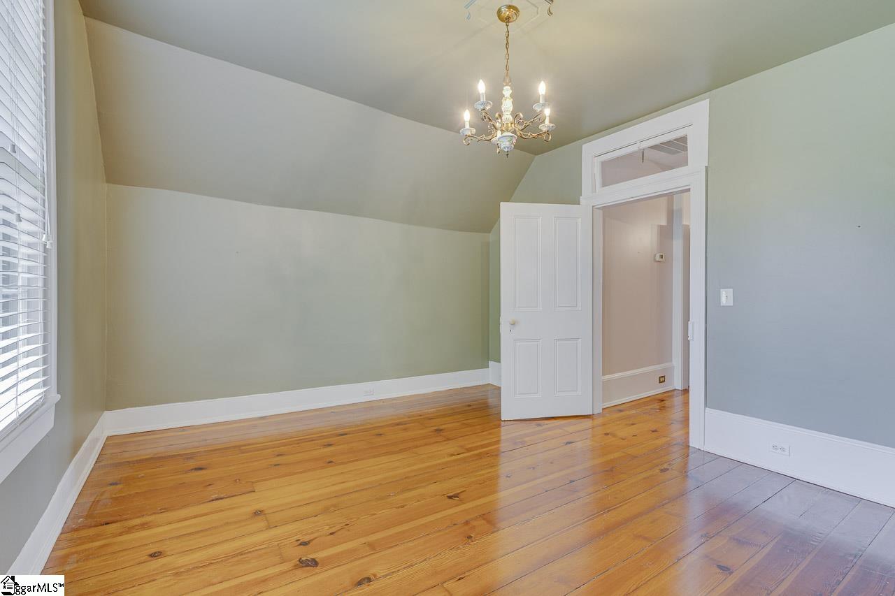 522 Cleveland Street Greenville, SC 29601