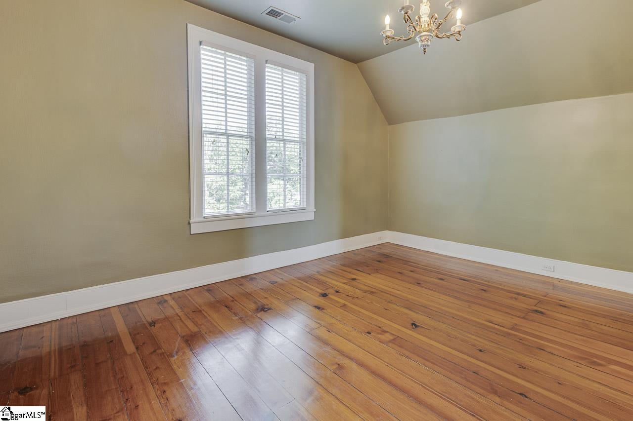 522 Cleveland Street Greenville, SC 29601