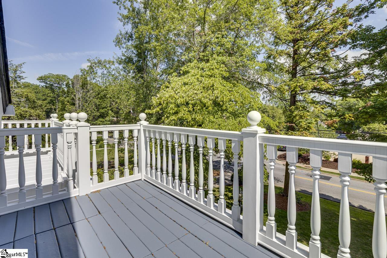 522 Cleveland Street Greenville, SC 29601
