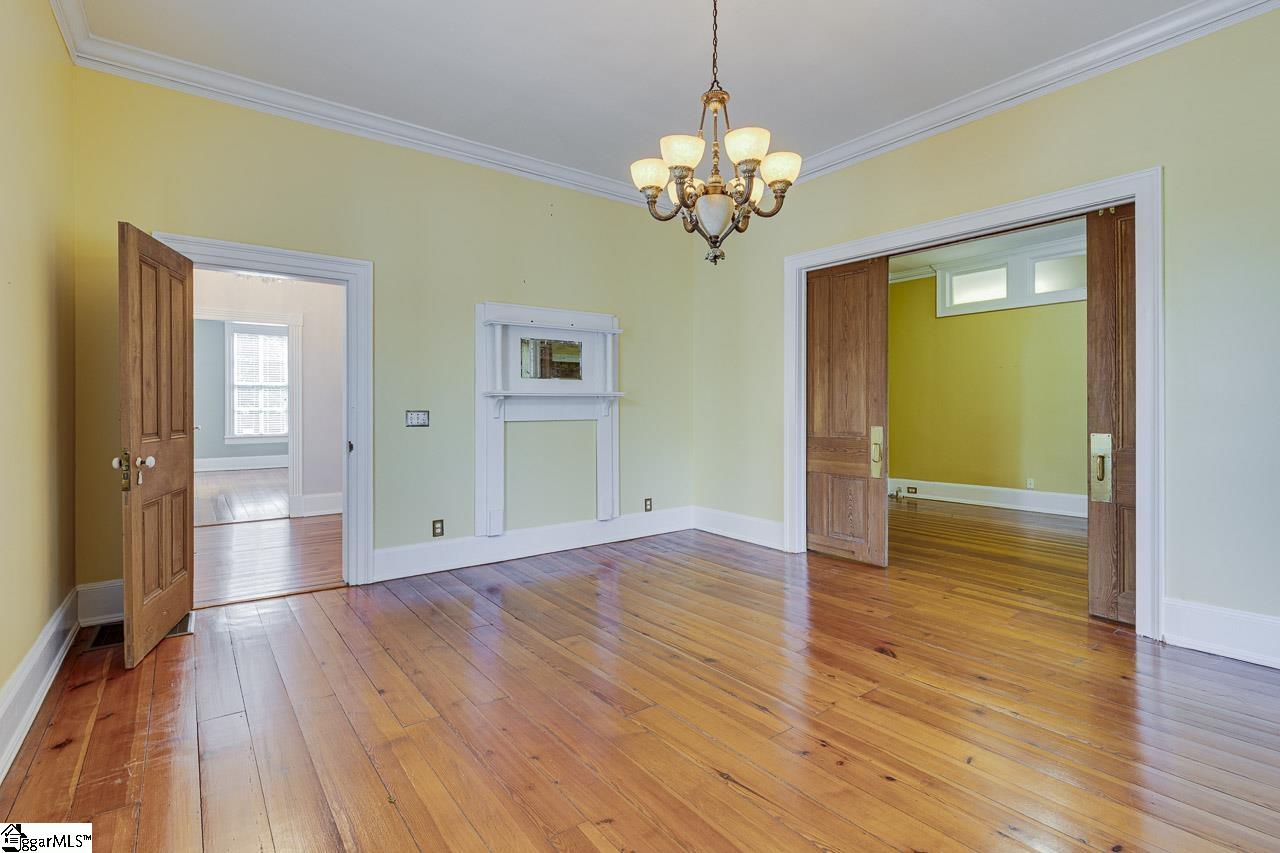 522 Cleveland Street Greenville, SC 29601