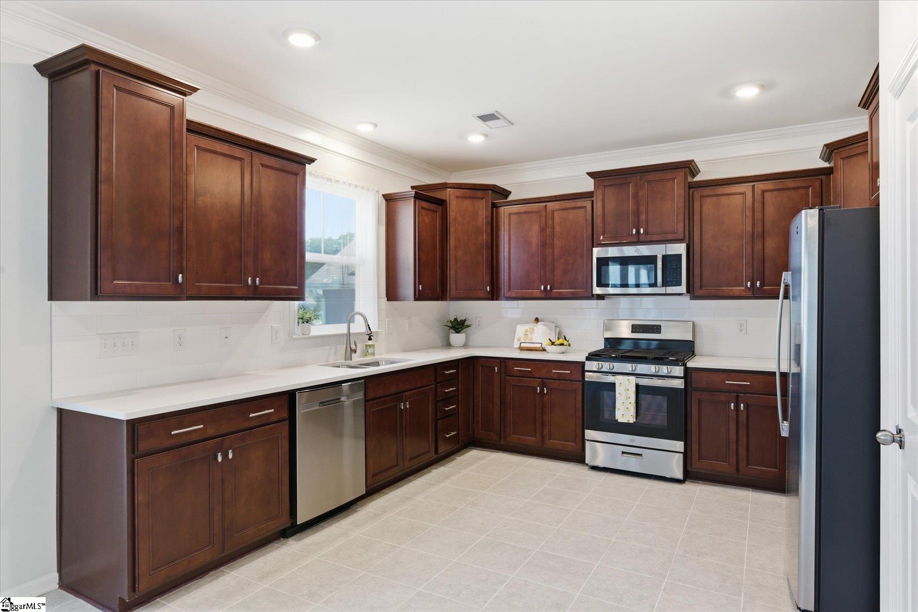 216 Nearmeadows Way Simpsonville, SC 29681