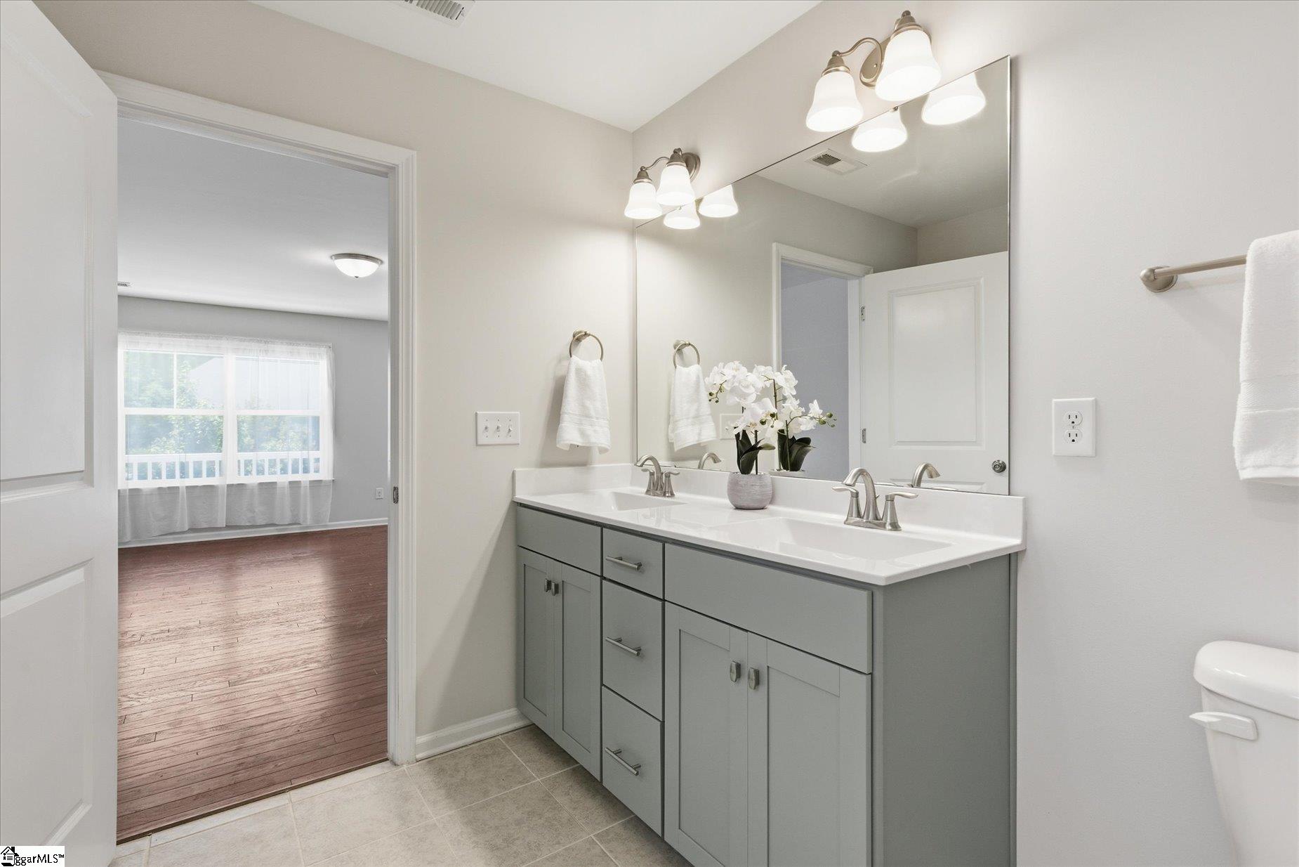 216 Nearmeadows Way Simpsonville, SC 29681