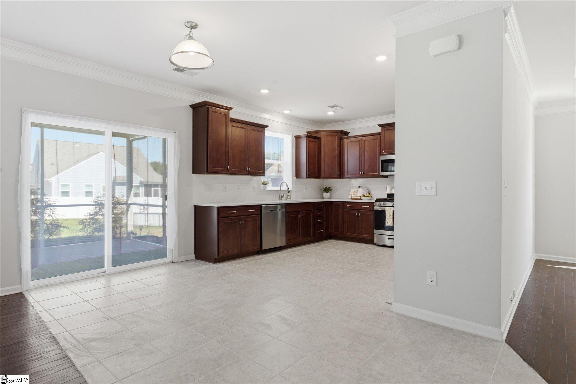 216 Nearmeadows Way Simpsonville, SC 29681