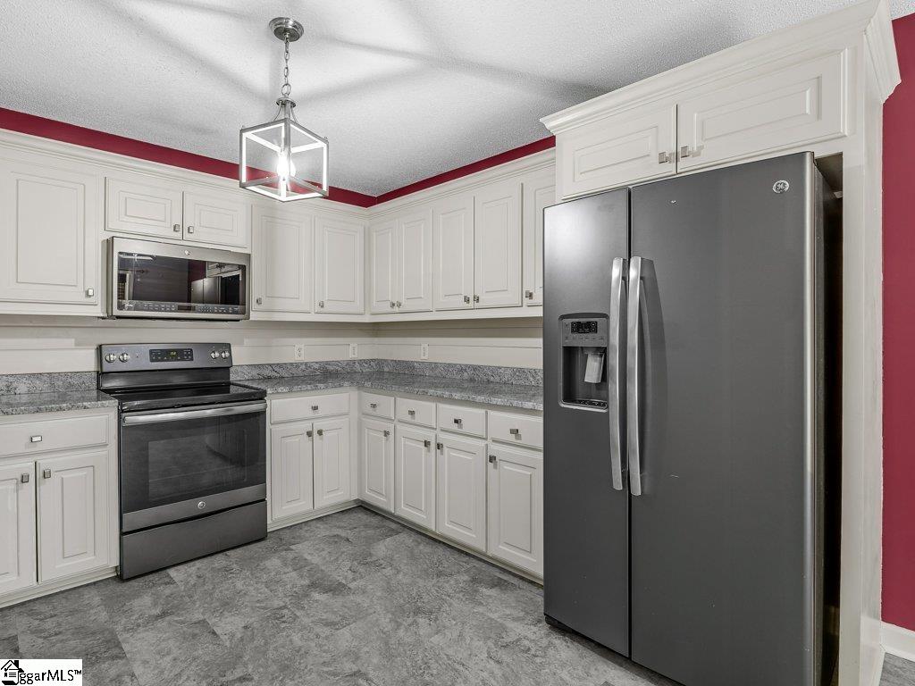 761 Pearson Town Road Moore, SC 29369