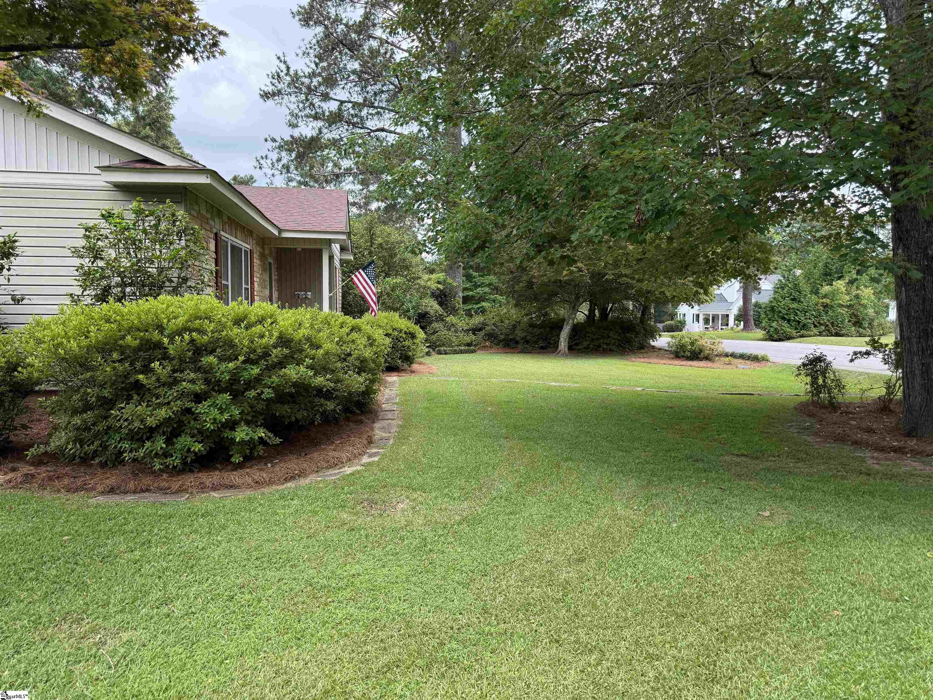 301 Pine Street Clinton, SC 29325