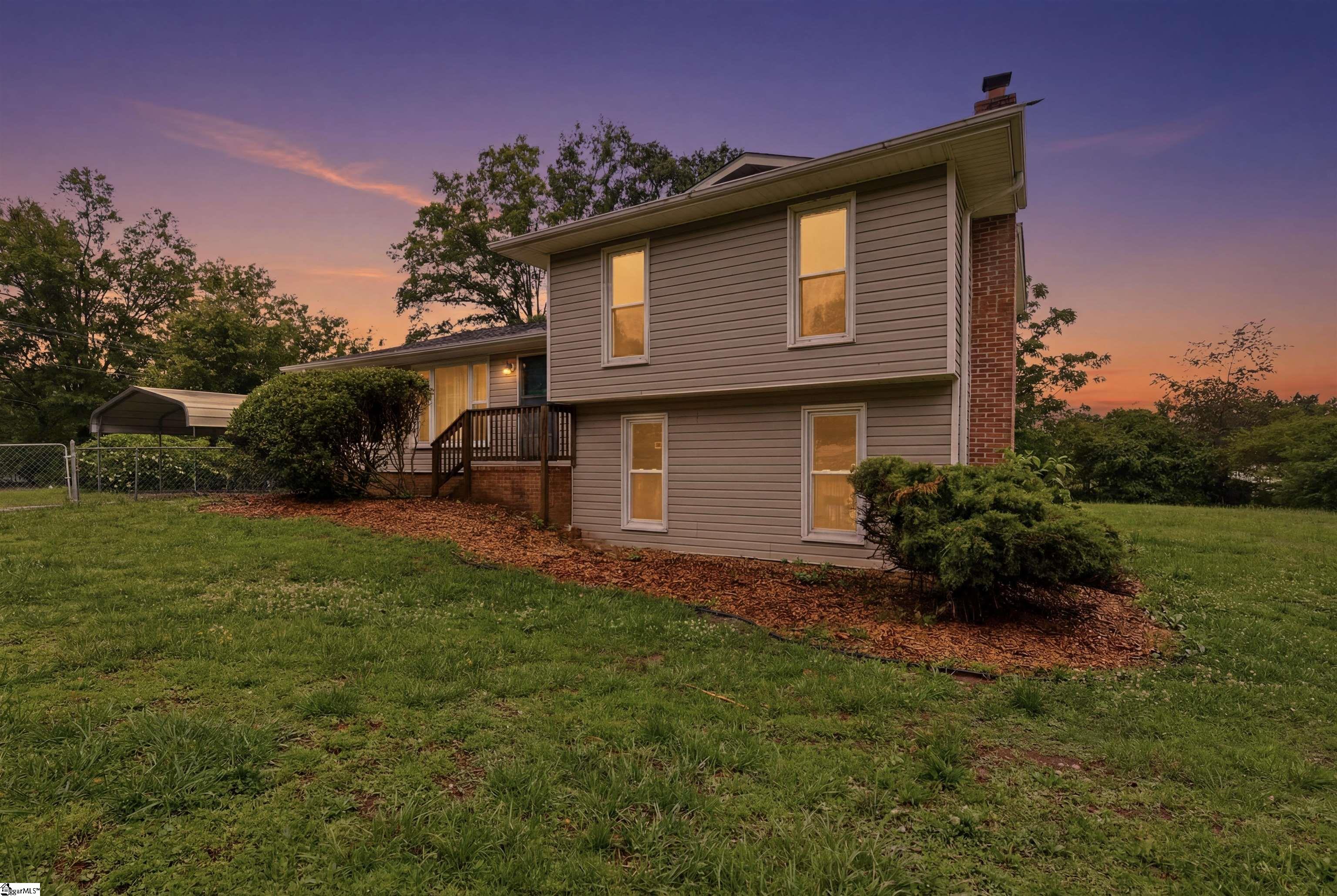 1302 Wham Lawn Road Gray Court, SC 29645-8869