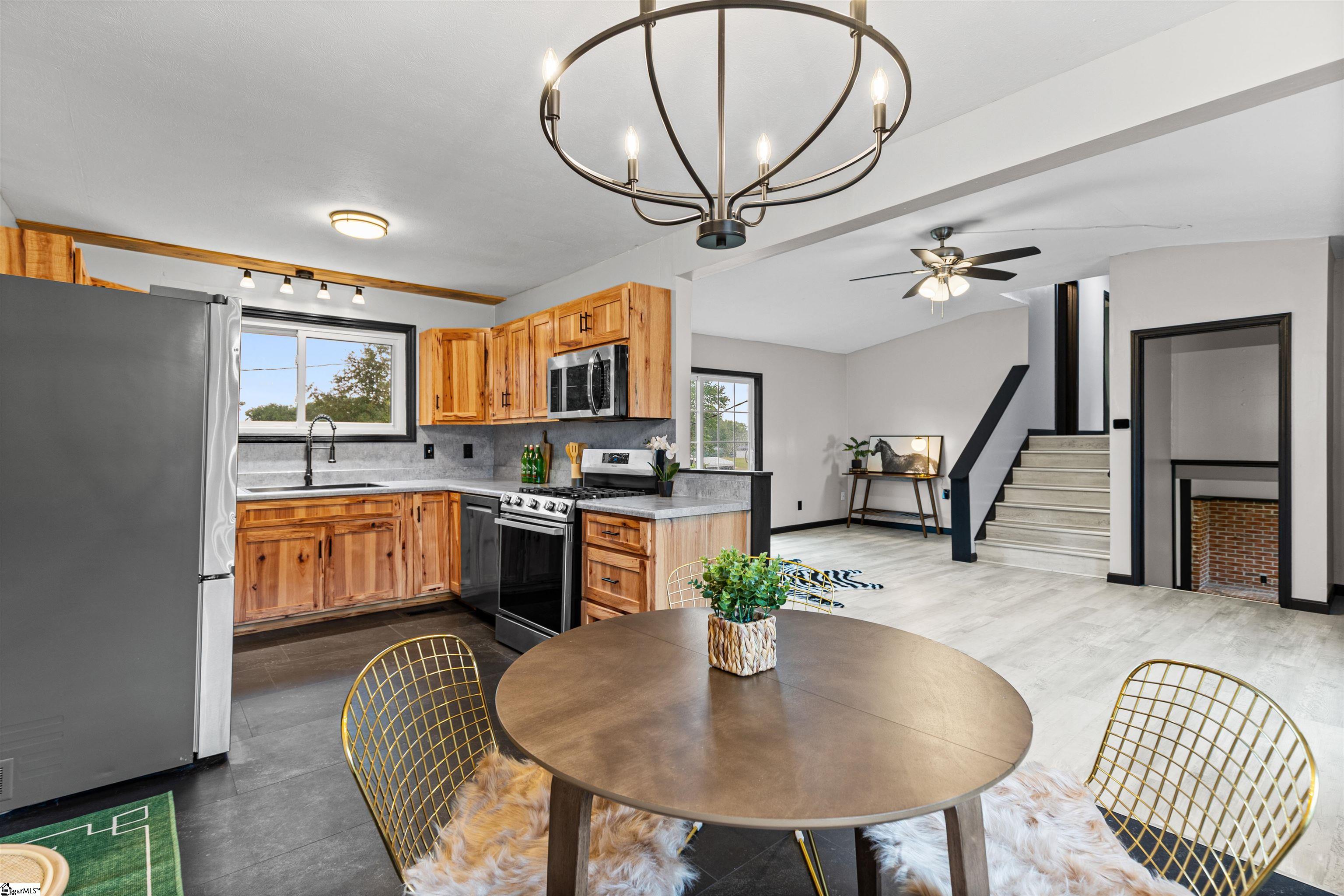 1302 Wham Lawn Road Gray Court, SC 29645-8869