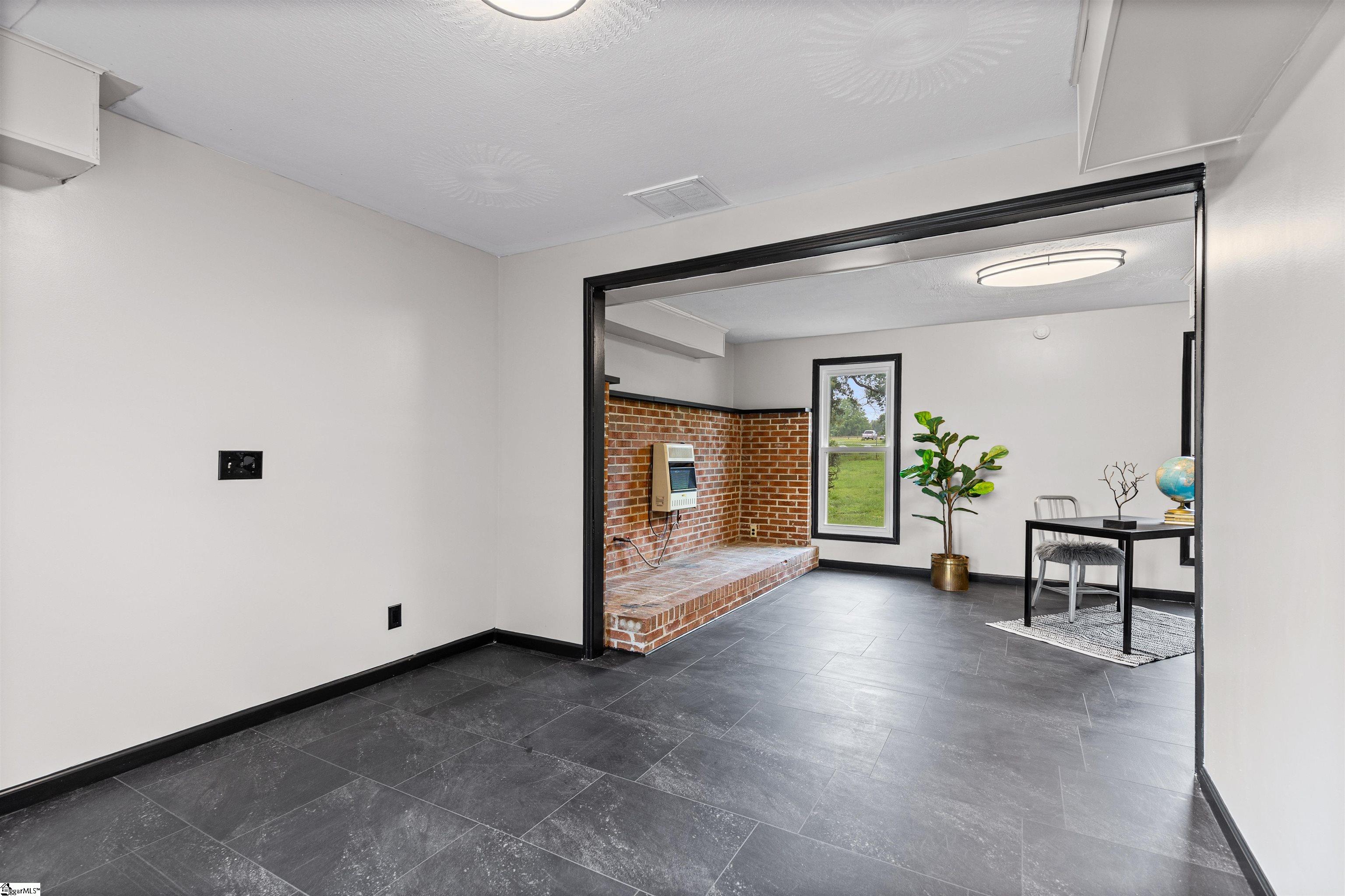 1302 Wham Lawn Road Gray Court, SC 29645-8869