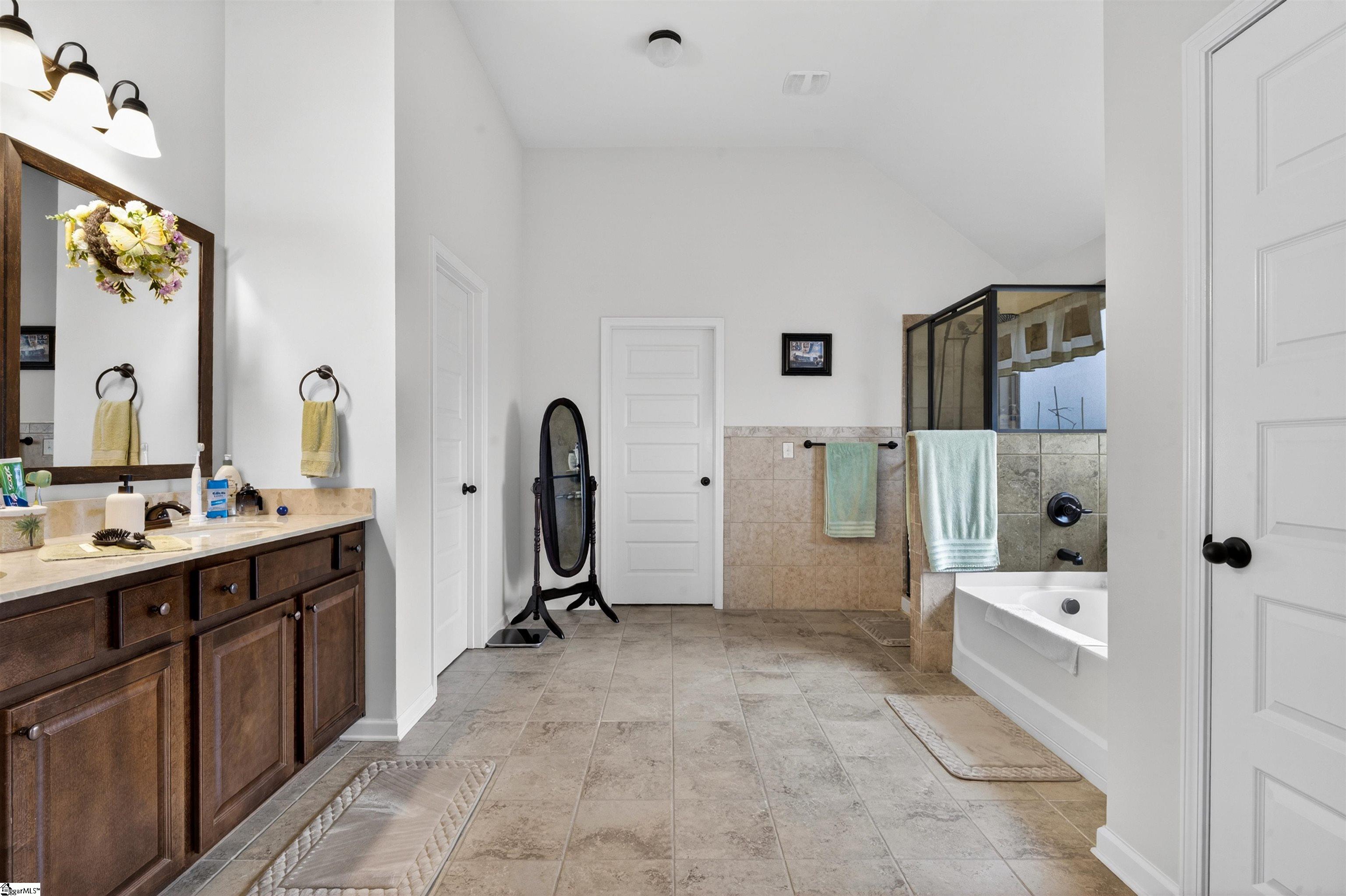 412 Simsbury Way Greer, SC 29650