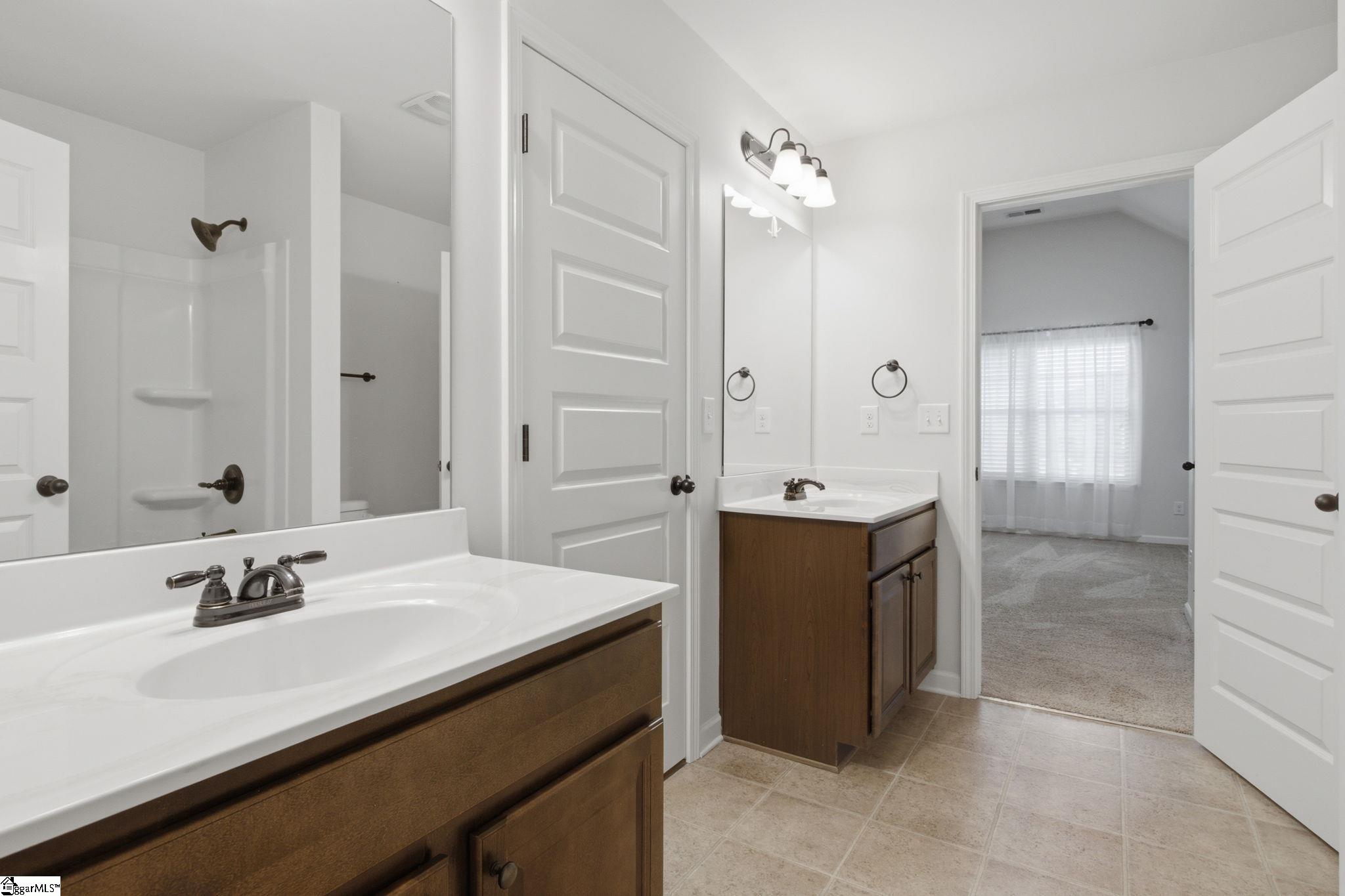 412 Simsbury Way Greer, SC 29650