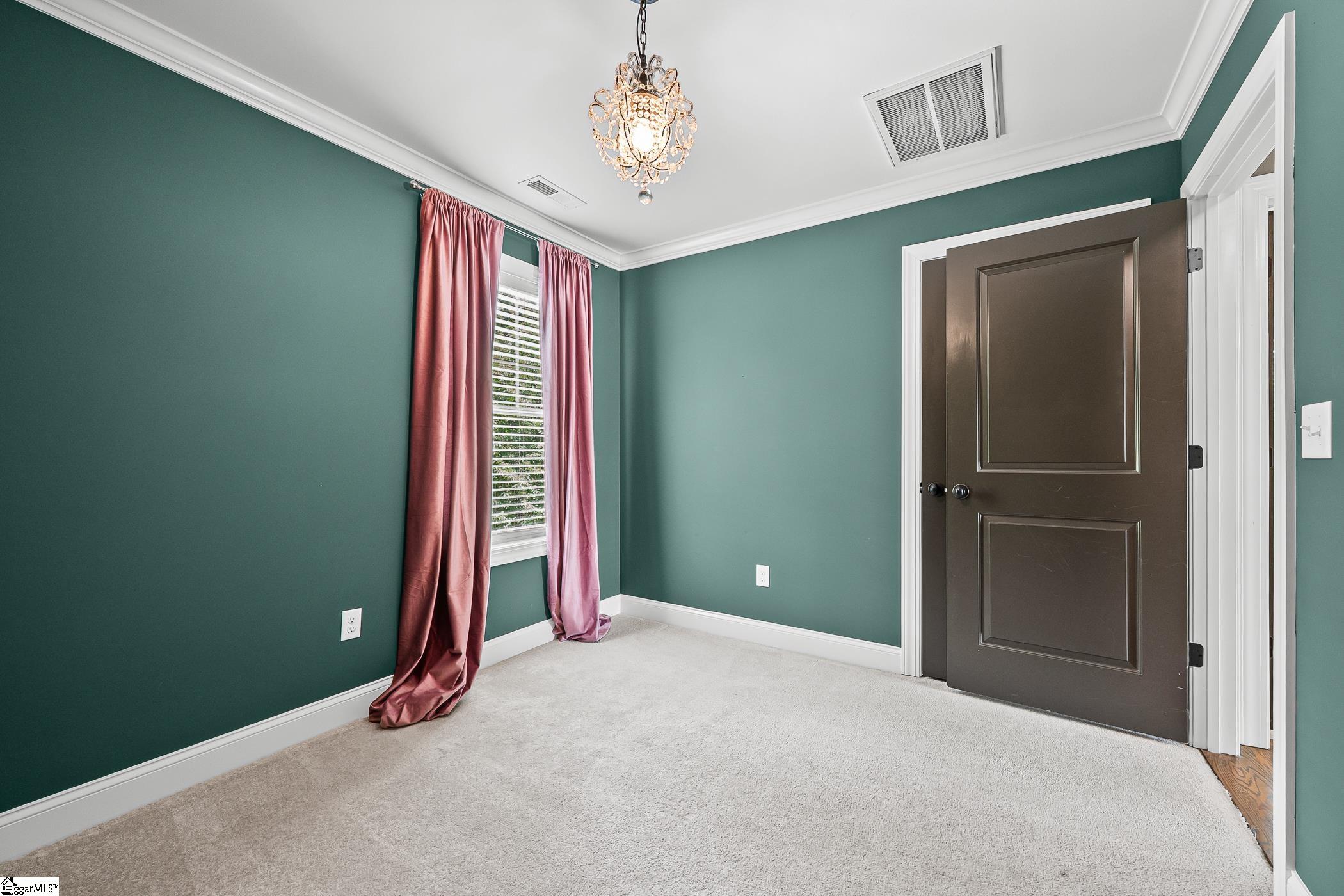23 Hillside Circle Greenville, SC 29607