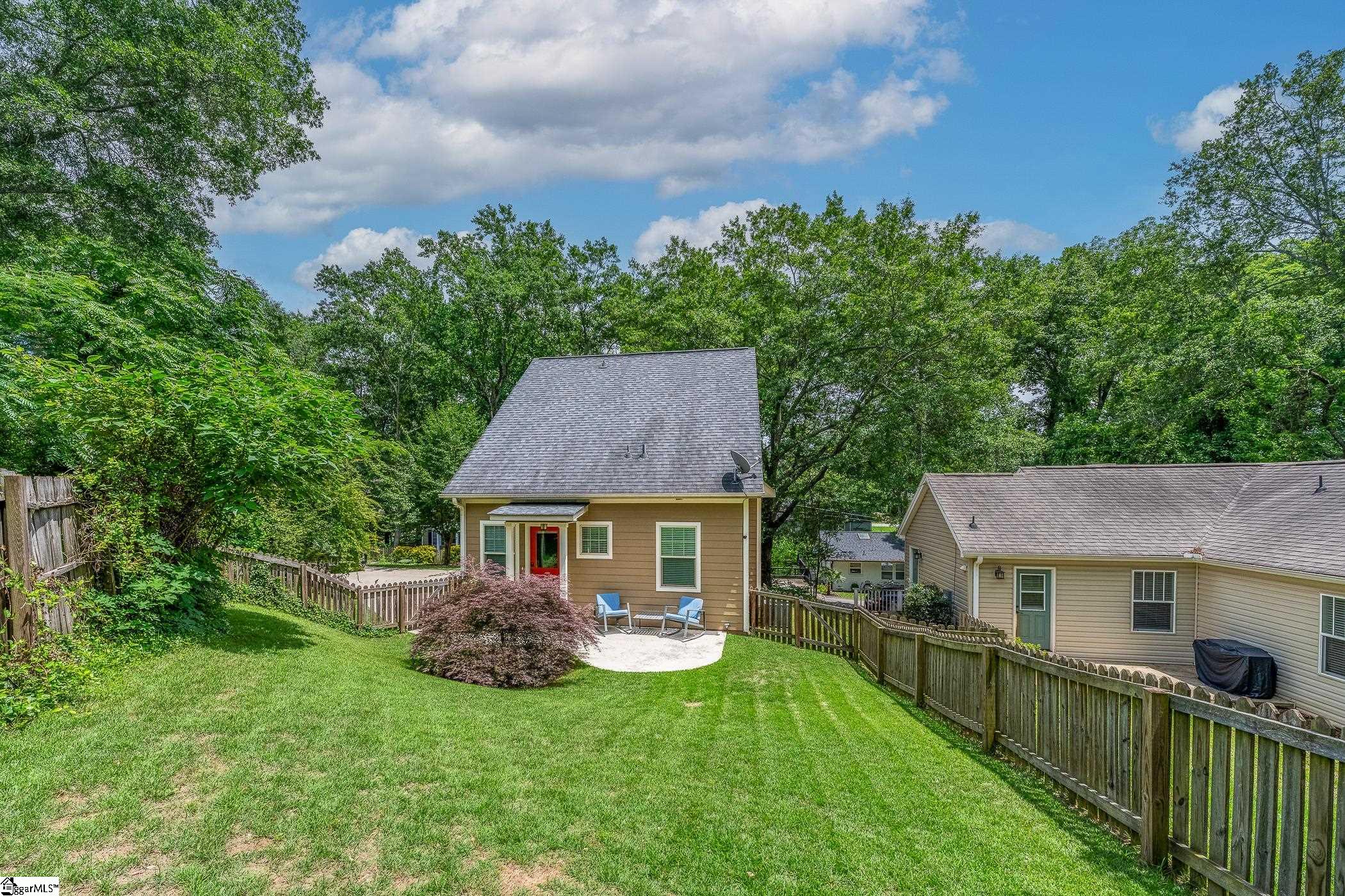 23 Hillside Circle Greenville, SC 29607