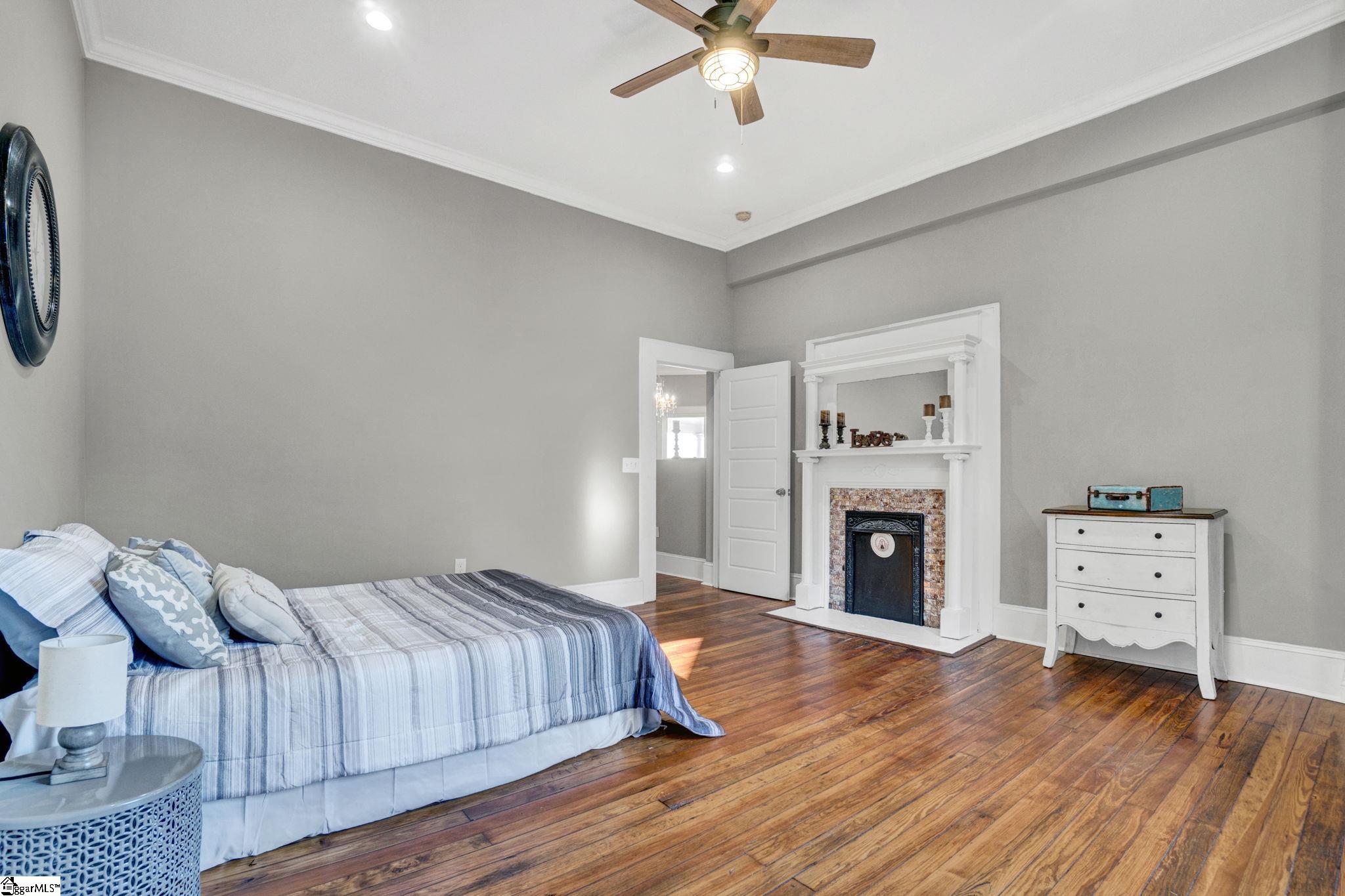 522 S Harper Street Laurens, SC 29360