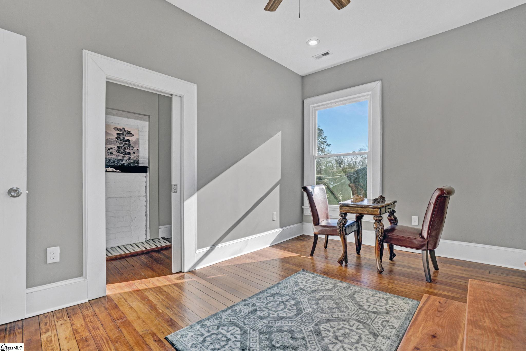 522 S Harper Street Laurens, SC 29360