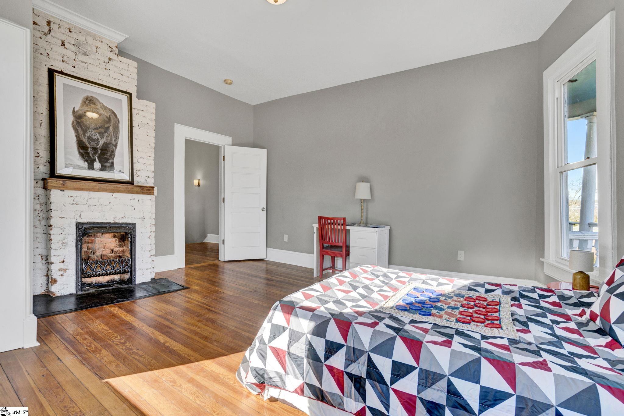 522 S Harper Street Laurens, SC 29360