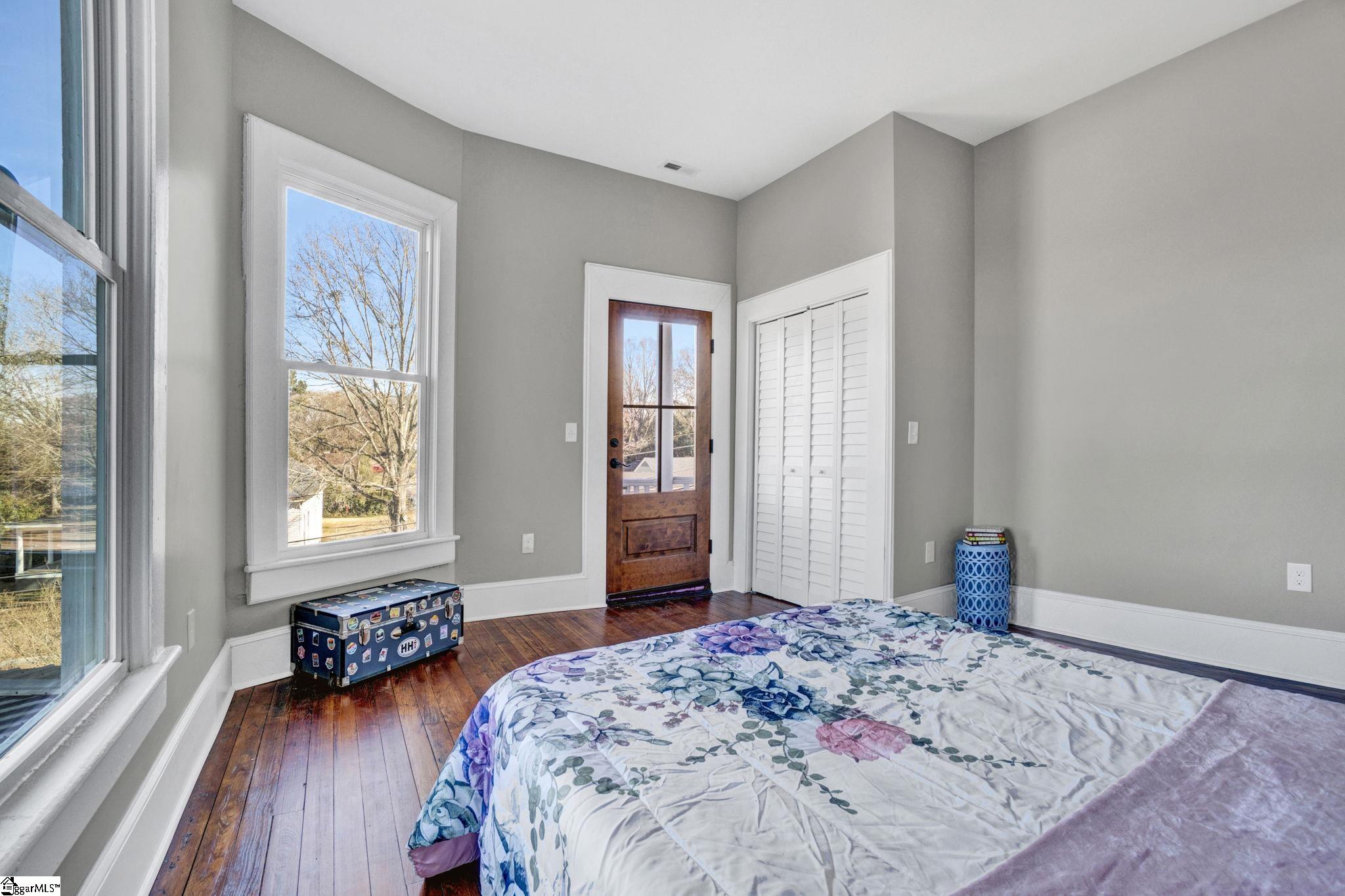 522 S Harper Street Laurens, SC 29360