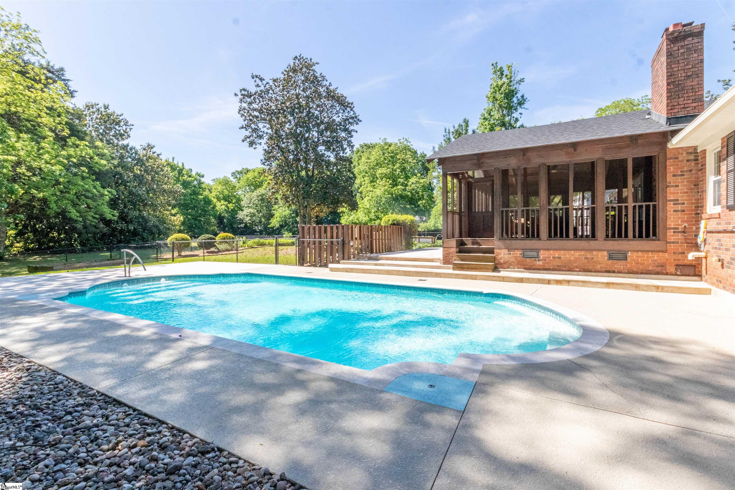 7 Coventry Road Greenville, SC 29615