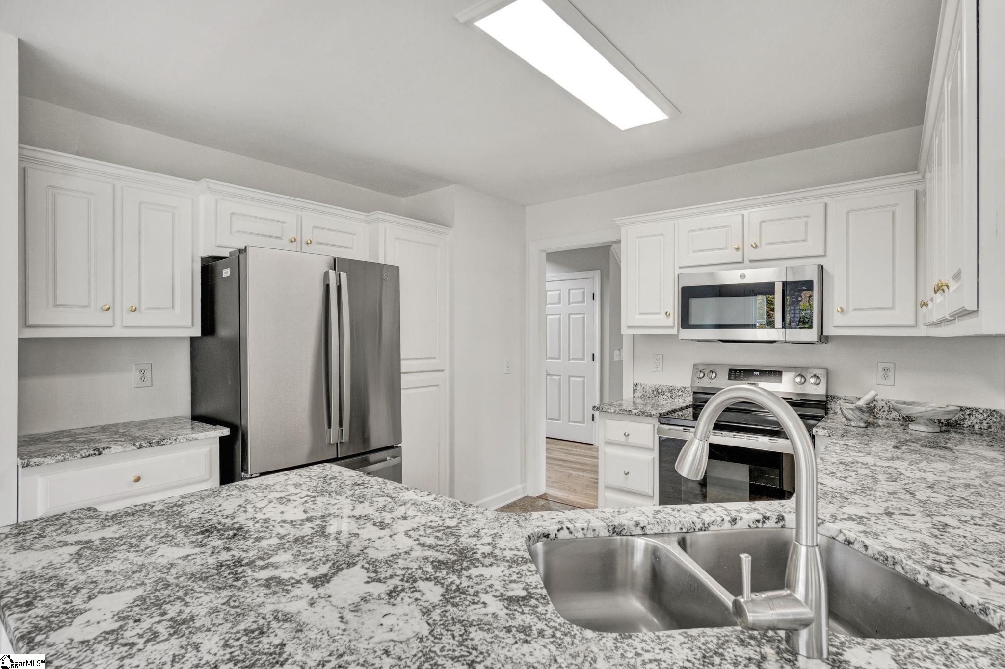 9 Mountainside Way Greenville, SC 29609