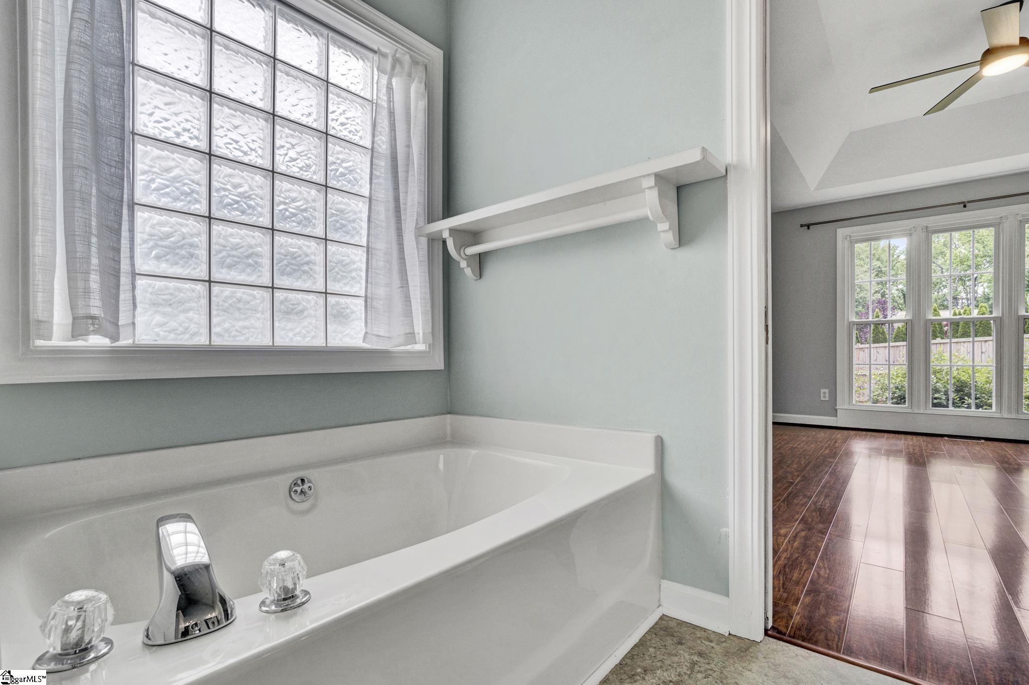 9 Mountainside Way Greenville, SC 29609