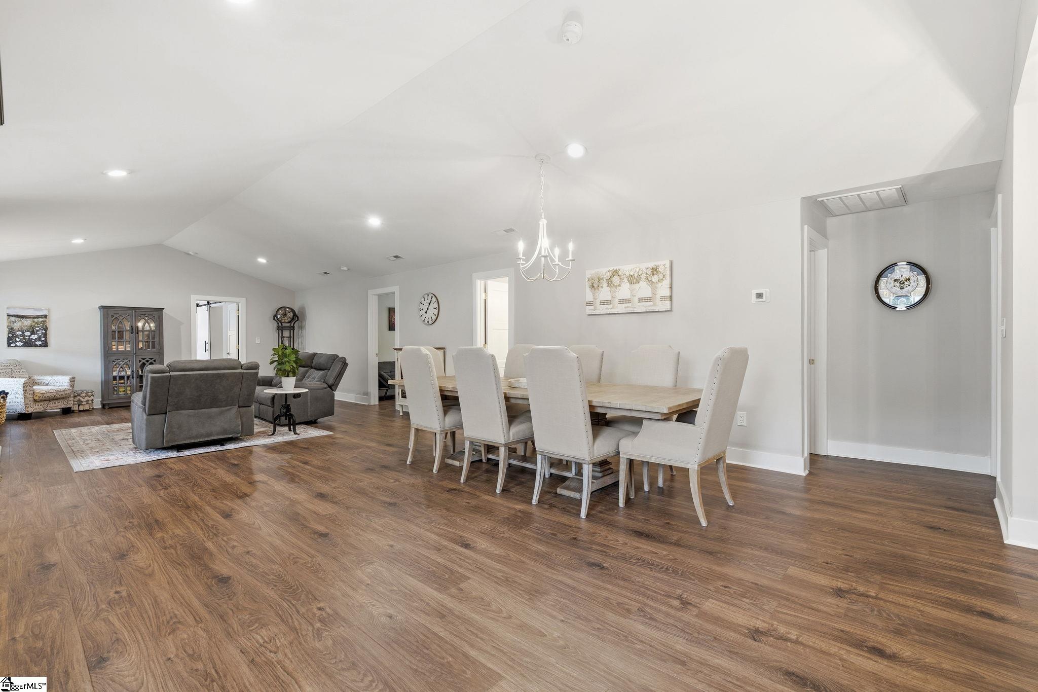 207 Oates Avenue Easley, SC 29640