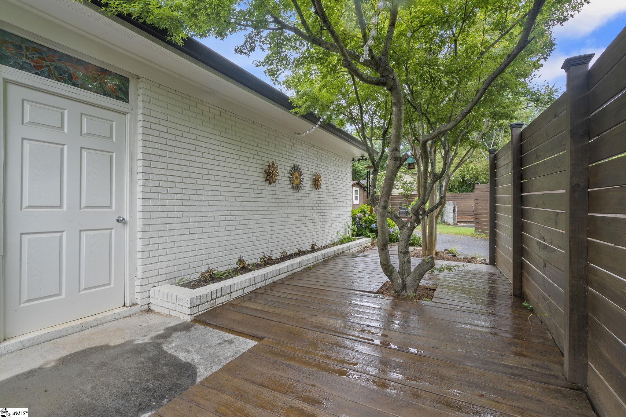 207 Oates Avenue Easley, SC 29640