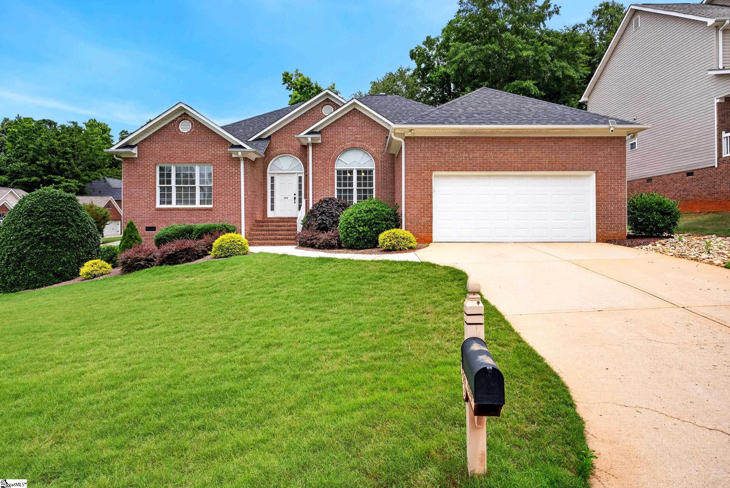 444 Doleman Drive Spartanburg, SC 29301