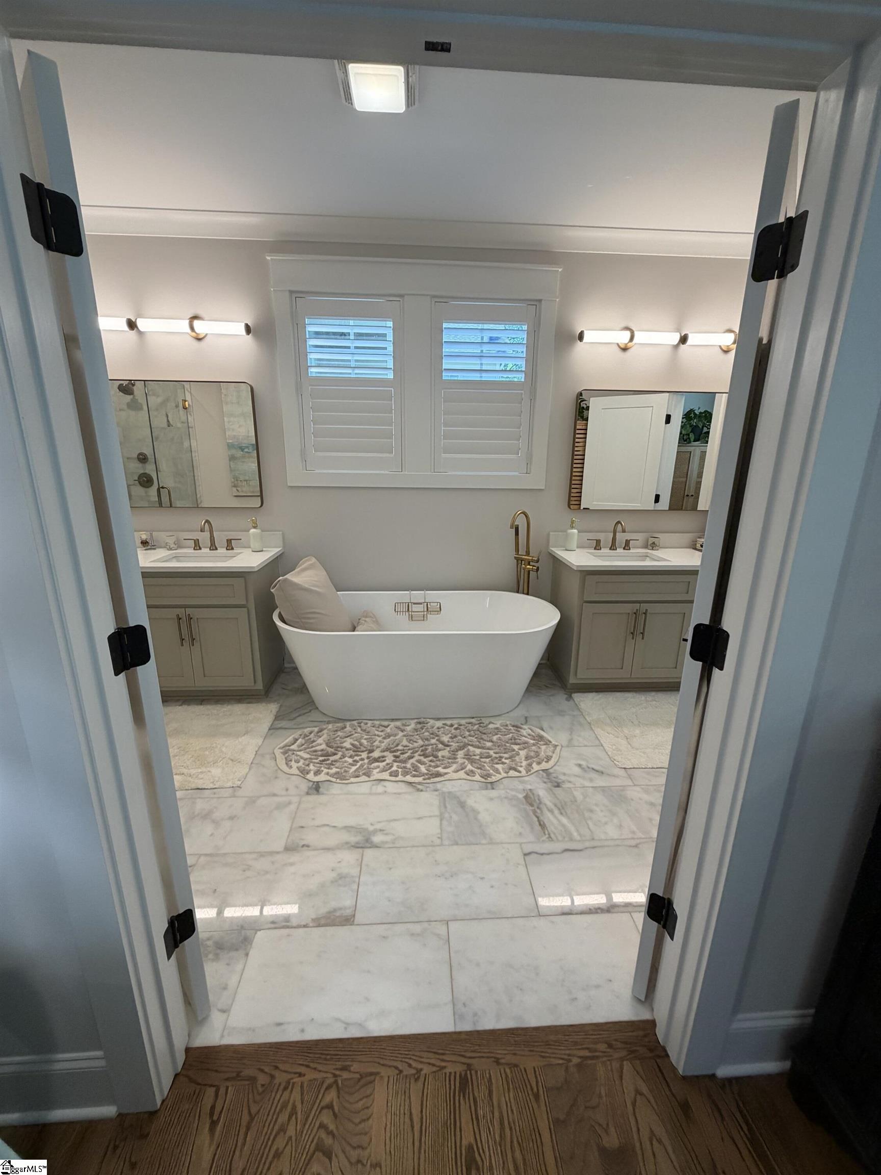 17 Pinehurst Drive Greenville, SC 29609-4737